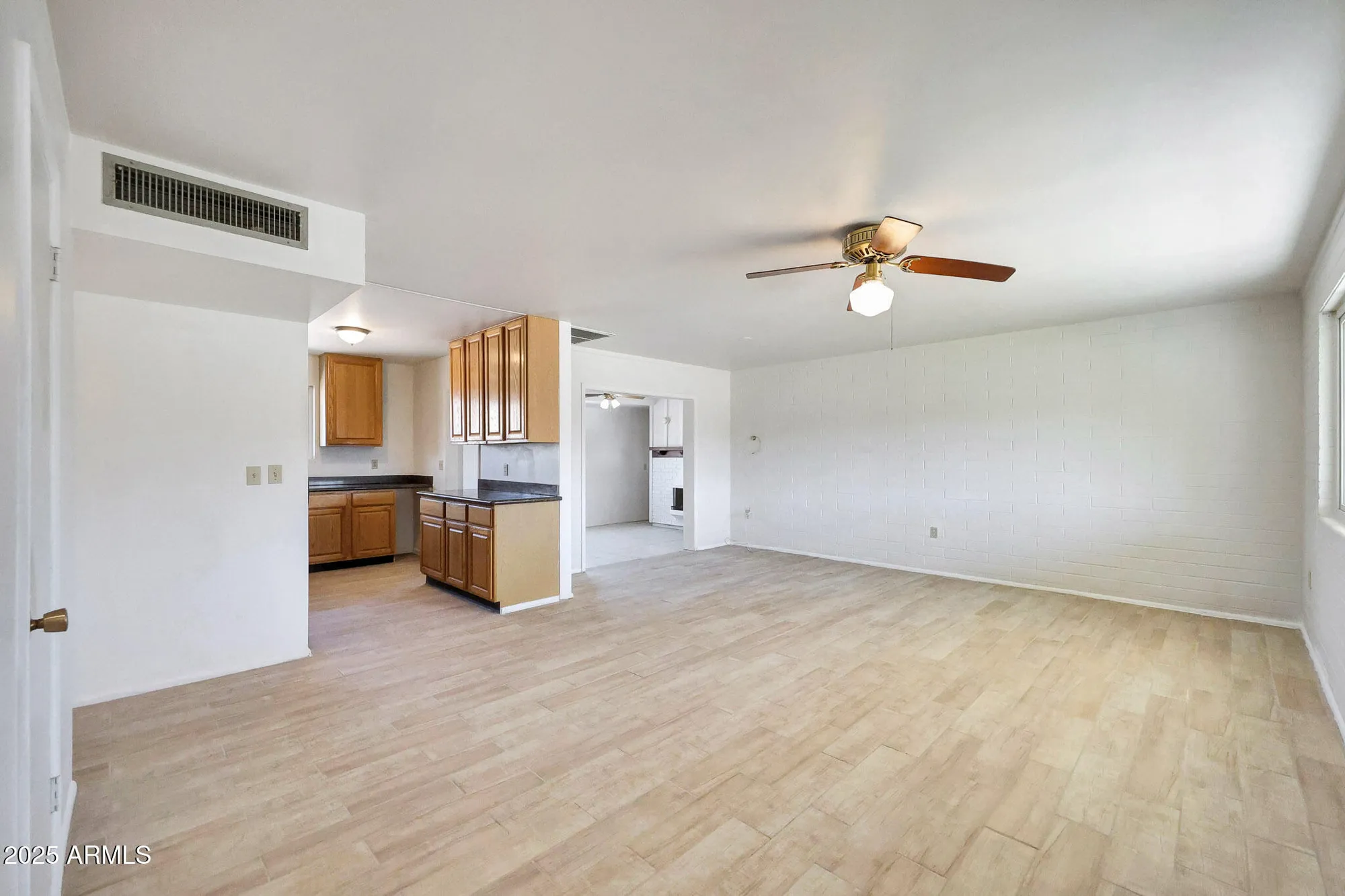 Property Slideshow image 9 of 27 | 12215 n 111th ave, Sun City, AZ, 85351