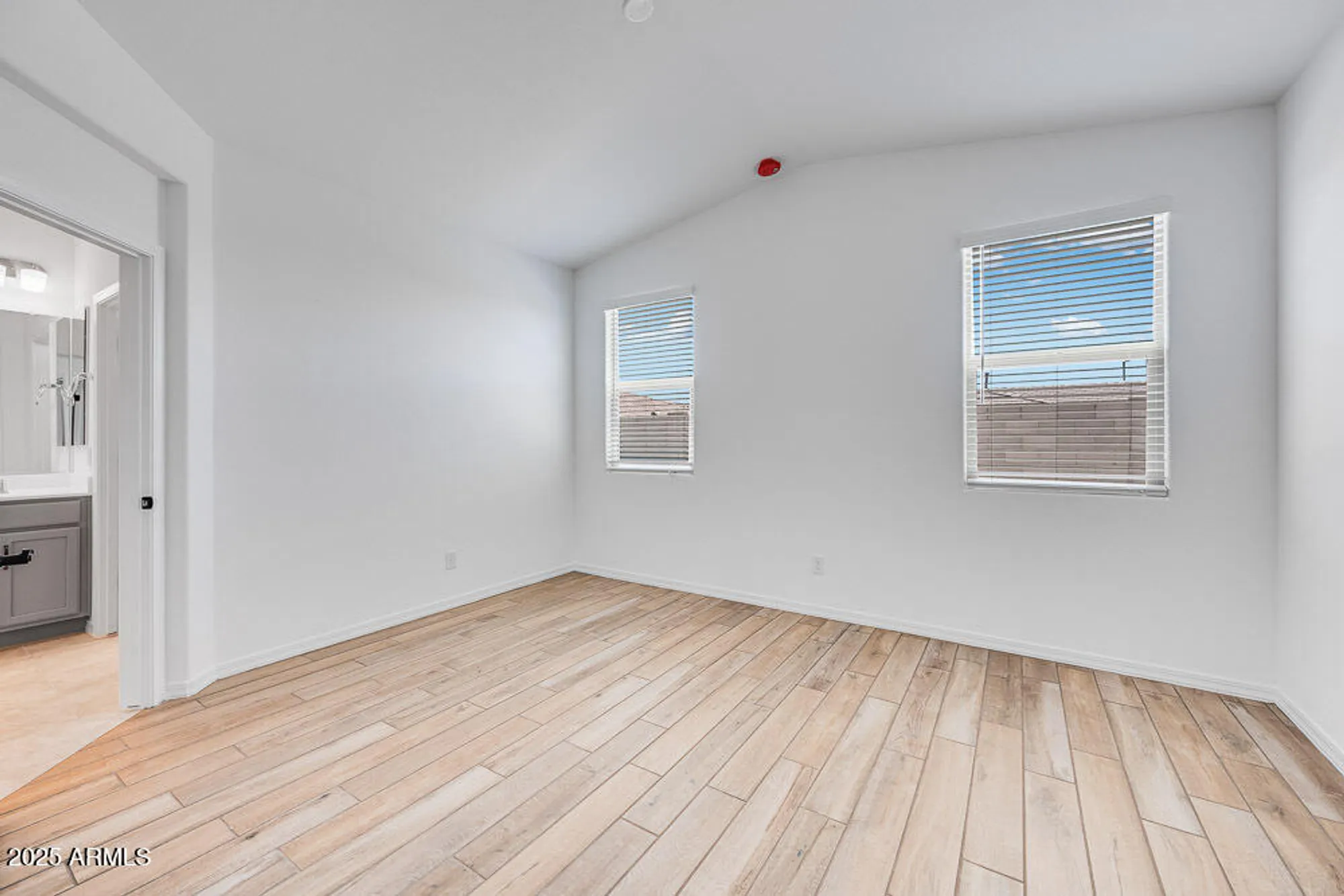 Property Slideshow image 18 of 35 | 18153 w hiddenview dr, Goodyear, AZ, 85338