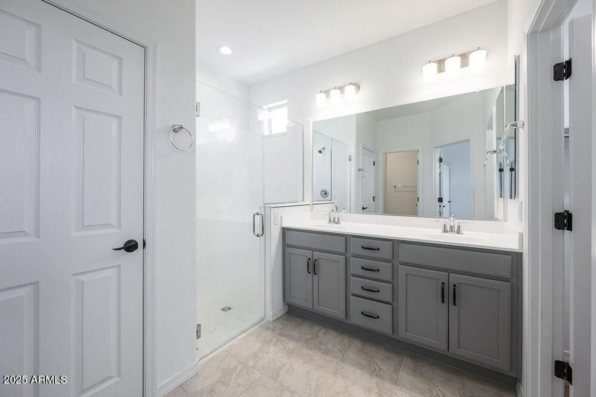 Property Slideshow image 20 of 35 | 18153 w hiddenview dr, Goodyear, AZ, 85338