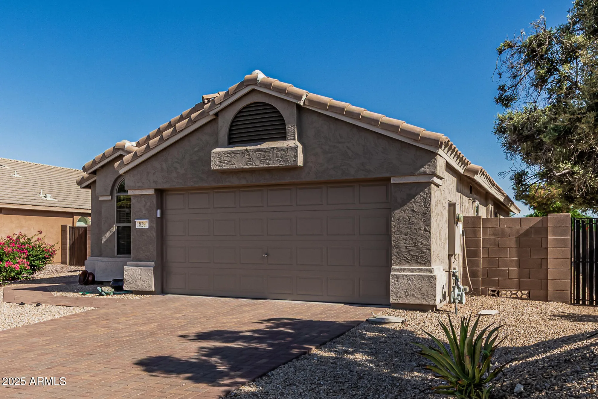 Property Slideshow image 4 of 31 | 18297 w spencer dr, Surprise, AZ, 85374