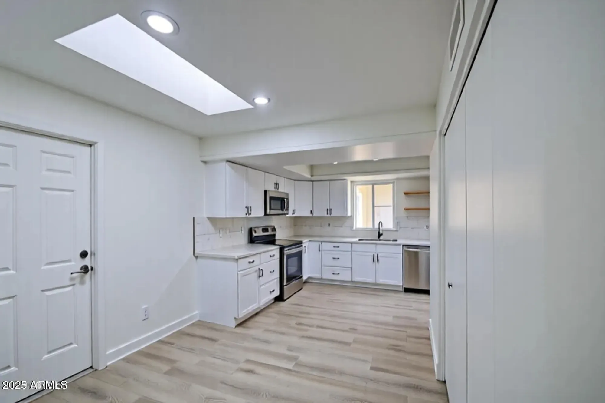 Property Slideshow image 13 of 29 | 26405 s snead dr, Sun Lakes, AZ, 85248