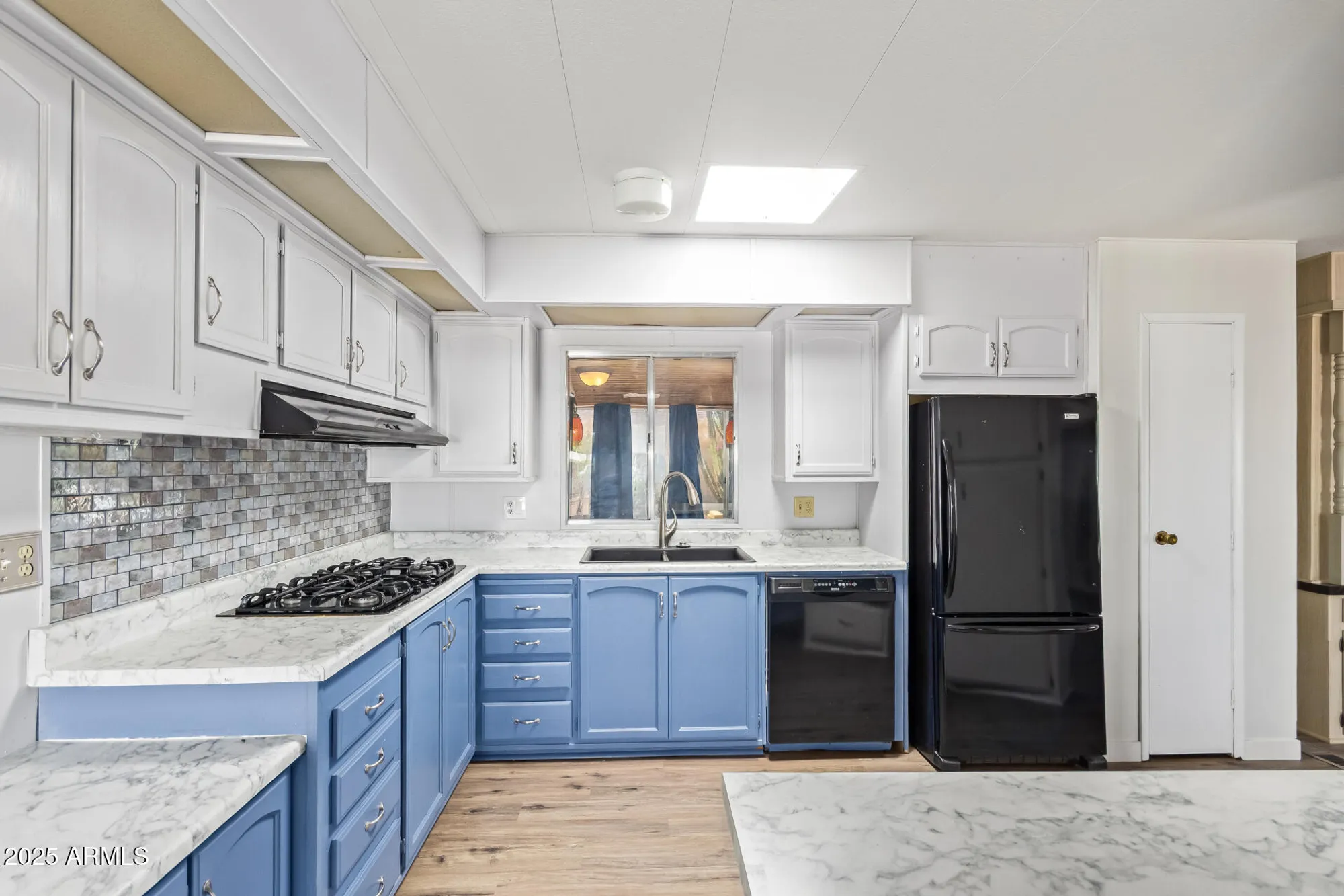 Property Slideshow image 3 of 33 | 2529 n barber dr, Mesa, AZ, 85215