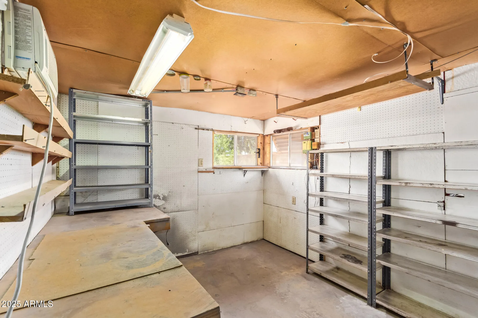 Property Slideshow image 25 of 33 | 2529 n barber dr, Mesa, AZ, 85215