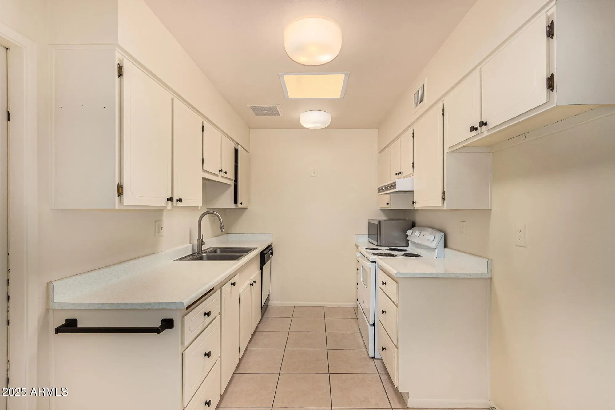 Property Slideshow image 6 of 12 | 13424 w desert glen dr, Sun City West, AZ, 85375