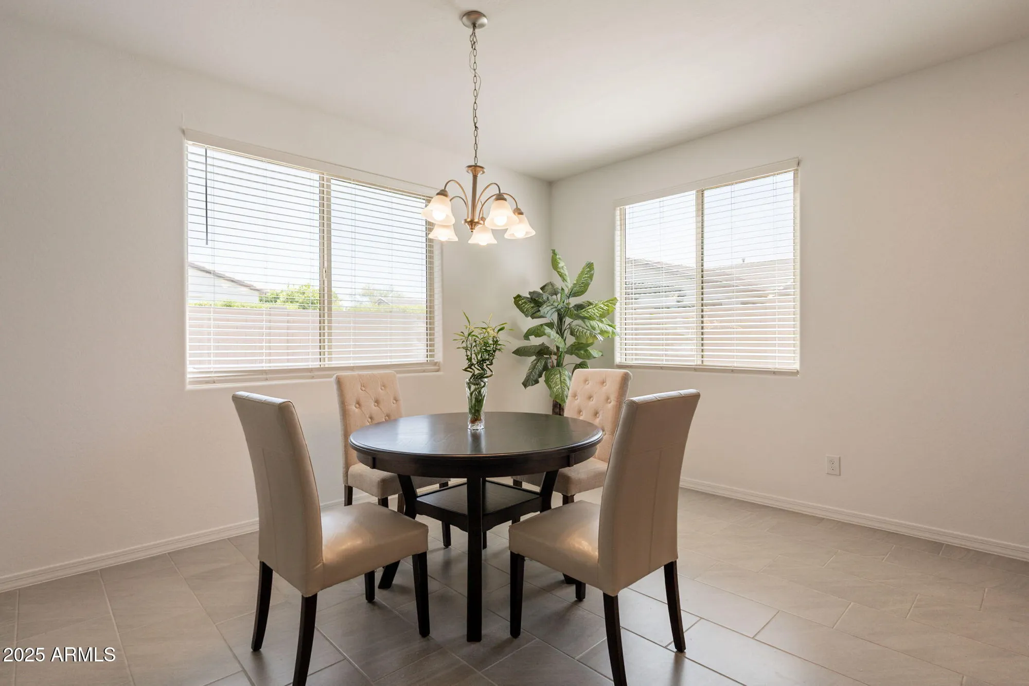 Property Slideshow image 20 of 59 | 10348 e tupelo ave, Mesa, AZ, 85212