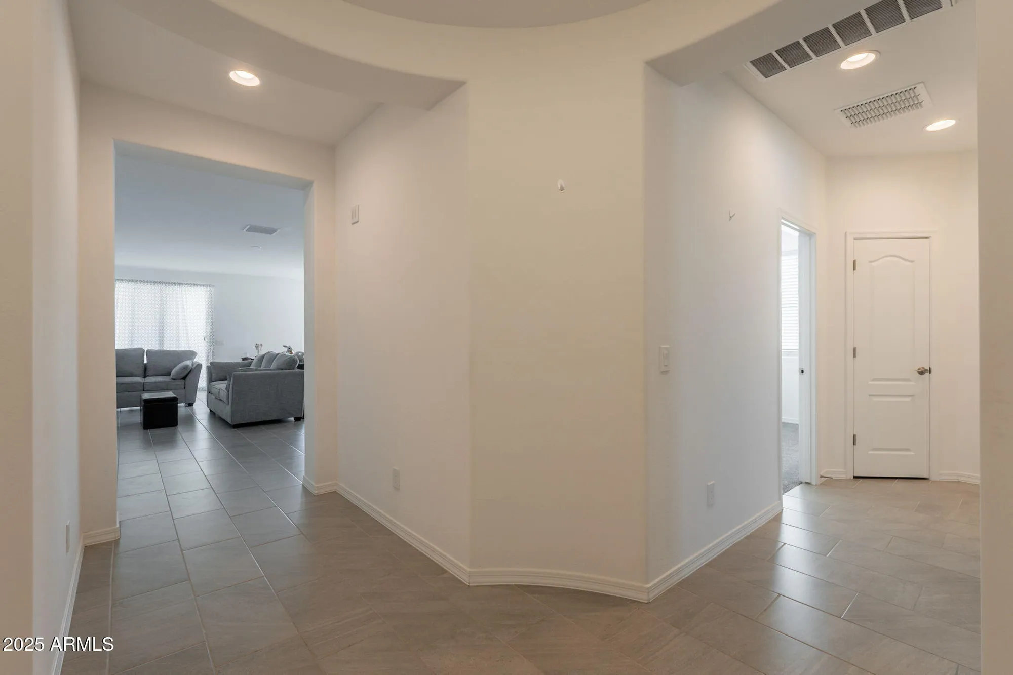 Property Slideshow image 14 of 59 | 10348 e tupelo ave, Mesa, AZ, 85212