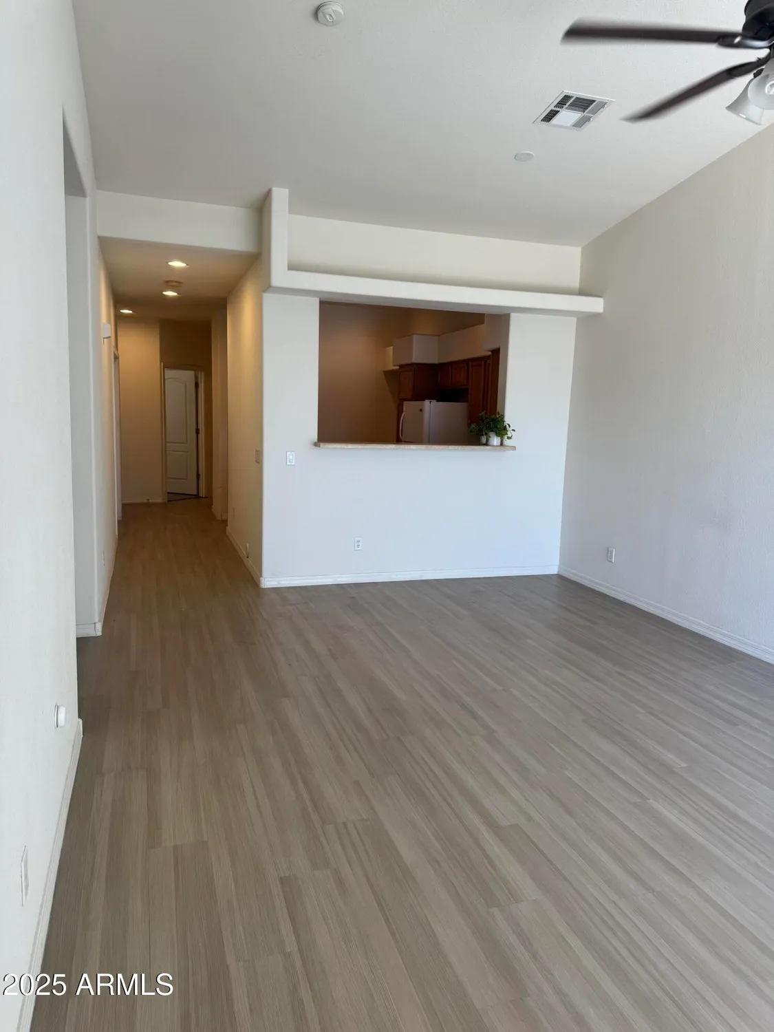 Property Slideshow image 9 of 29 | 18650 n 91st ave unit 1501, Peoria, AZ, 85382