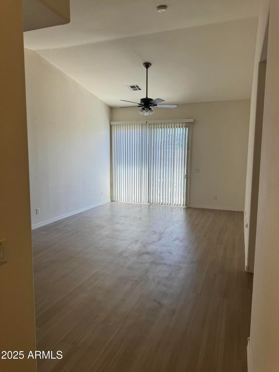 Property Slideshow image 10 of 29 | 18650 n 91st ave unit 1501, Peoria, AZ, 85382