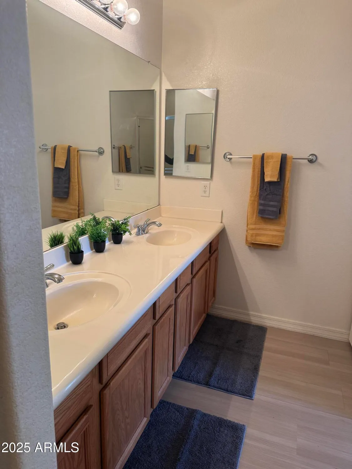 Property Slideshow image 15 of 29 | 18650 n 91st ave unit 1501, Peoria, AZ, 85382