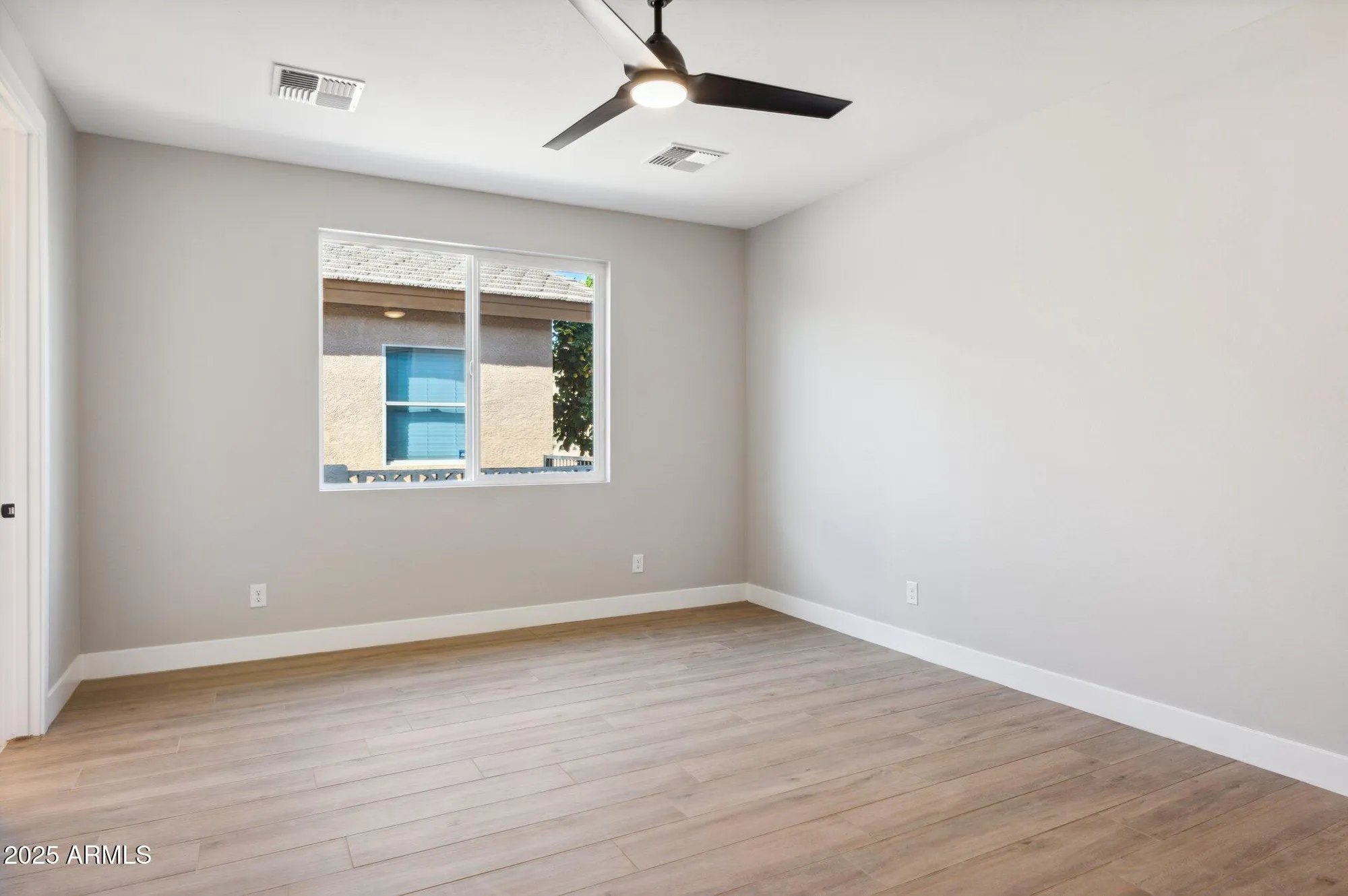 Property Slideshow image 7 of 14 | 2249 n shannon way, Mesa, AZ, 85215