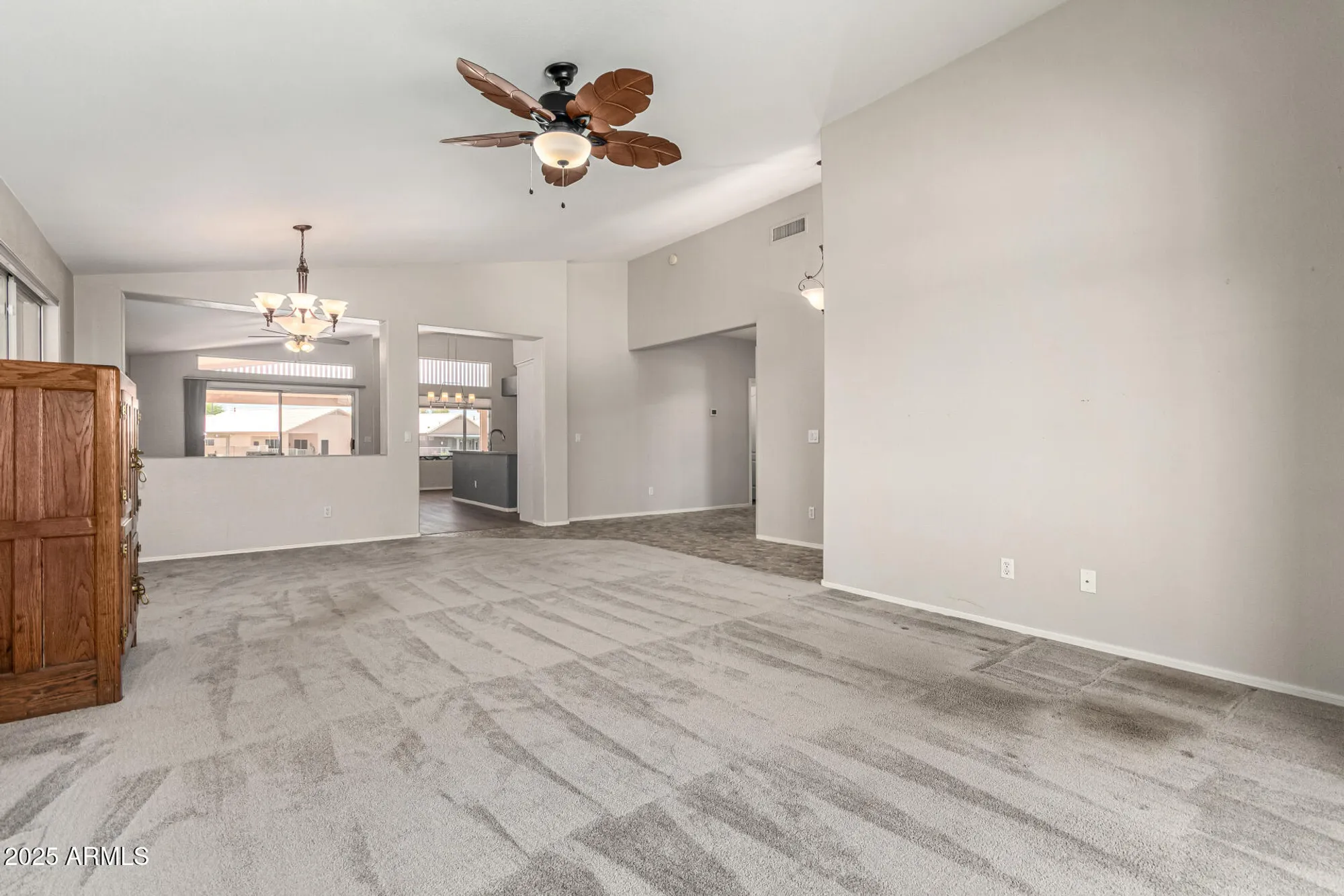 Property Slideshow image 9 of 44 | 11023 w chino dr, Peoria, AZ, 85373