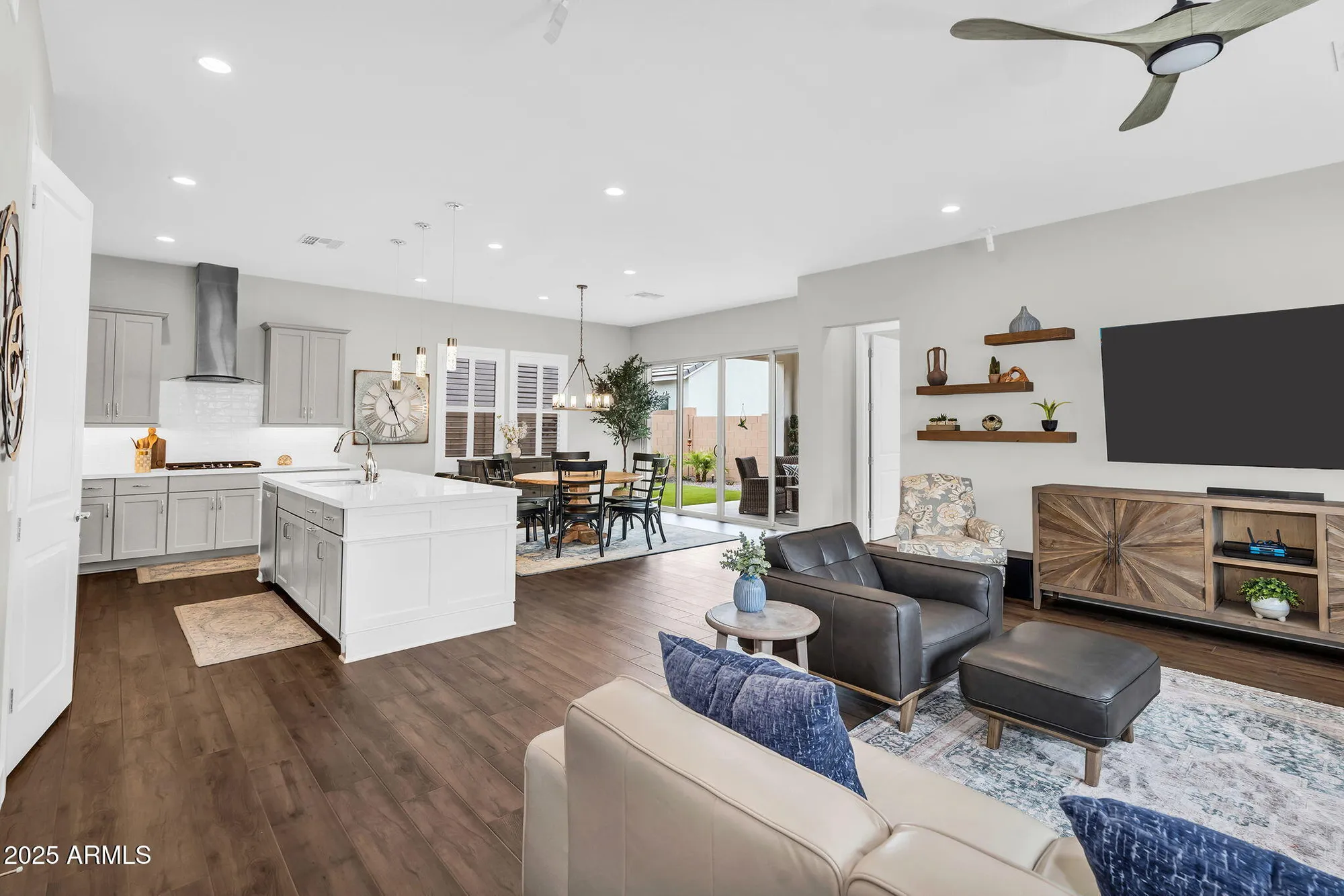 Property Slideshow image 7 of 52 | 11233 n blakely st, Surprise, AZ, 85388