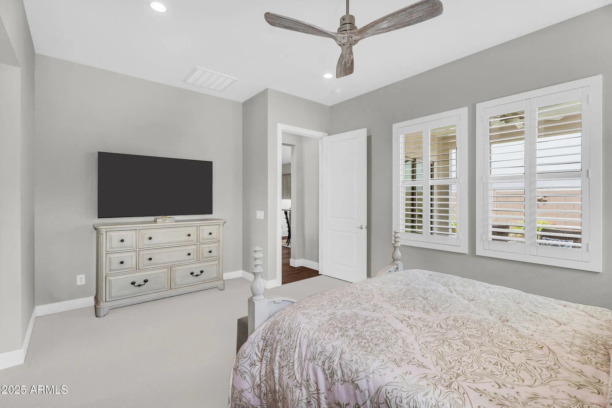 Property Slideshow image 17 of 52 | 11233 n blakely st, Surprise, AZ, 85388