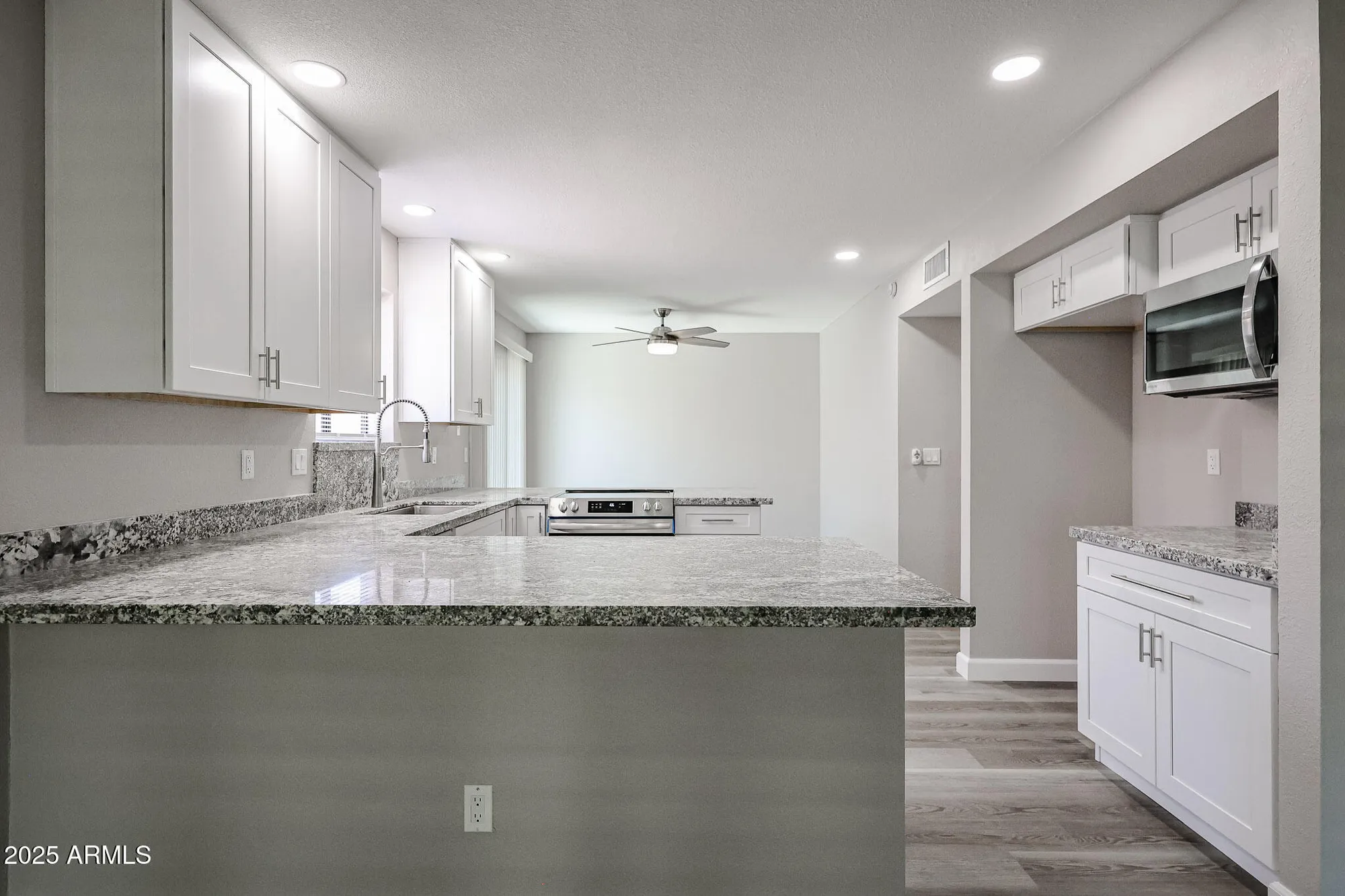 Property Slideshow image 20 of 57 | 25809 s hollygreen dr, Sun Lakes, AZ, 85248