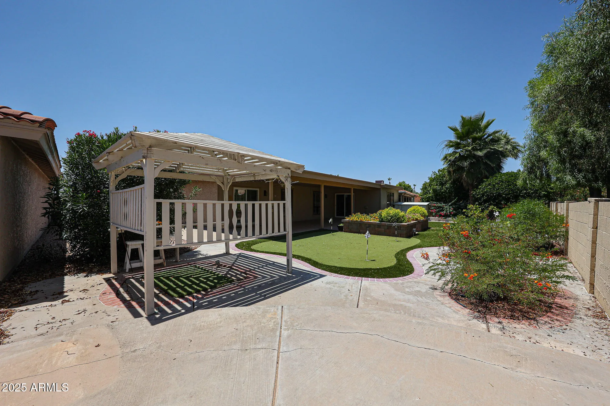 Property Slideshow image 46 of 57 | 25809 s hollygreen dr, Sun Lakes, AZ, 85248