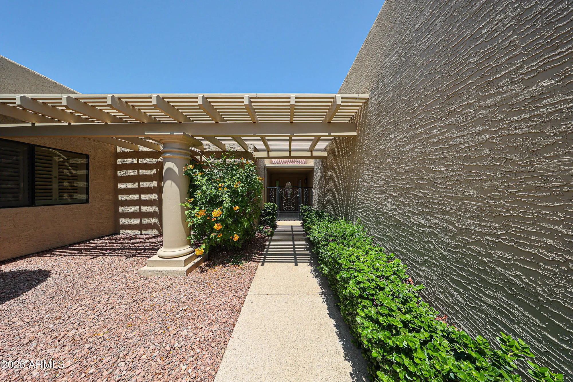 Property Slideshow image 6 of 57 | 25809 s hollygreen dr, Sun Lakes, AZ, 85248