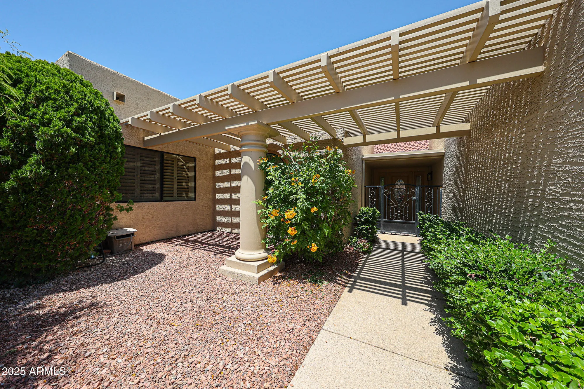 Property Slideshow image 5 of 57 | 25809 s hollygreen dr, Sun Lakes, AZ, 85248