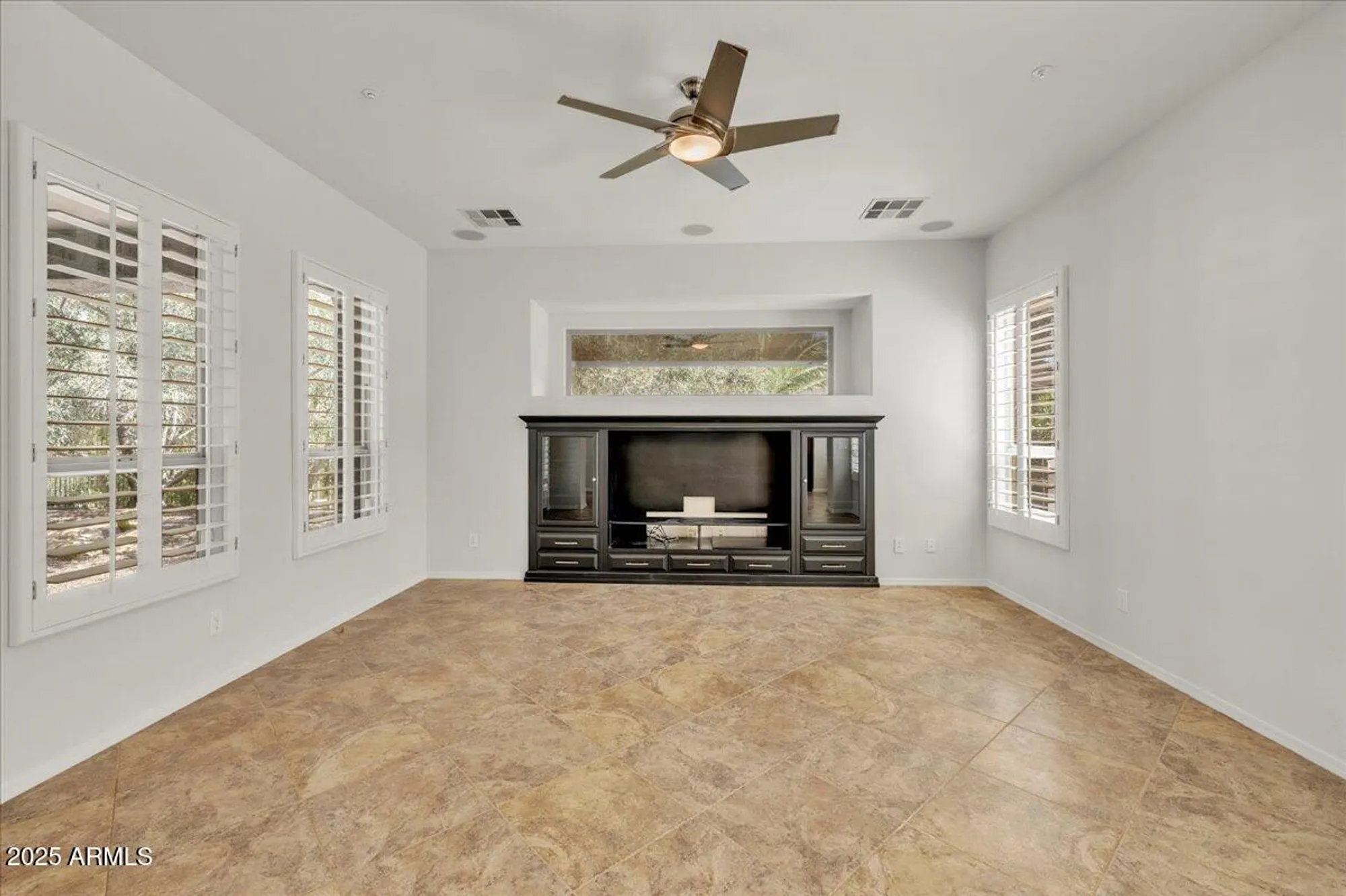 Property Slideshow image 3 of 77 | 13055 w eagle talon trl, Peoria, AZ, 85383