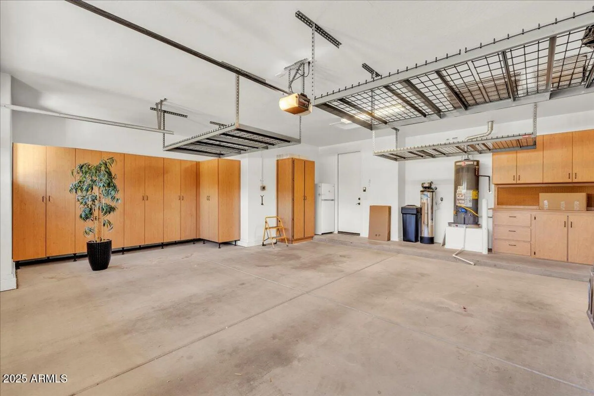 Property Slideshow image 32 of 77 | 13055 w eagle talon trl, Peoria, AZ, 85383