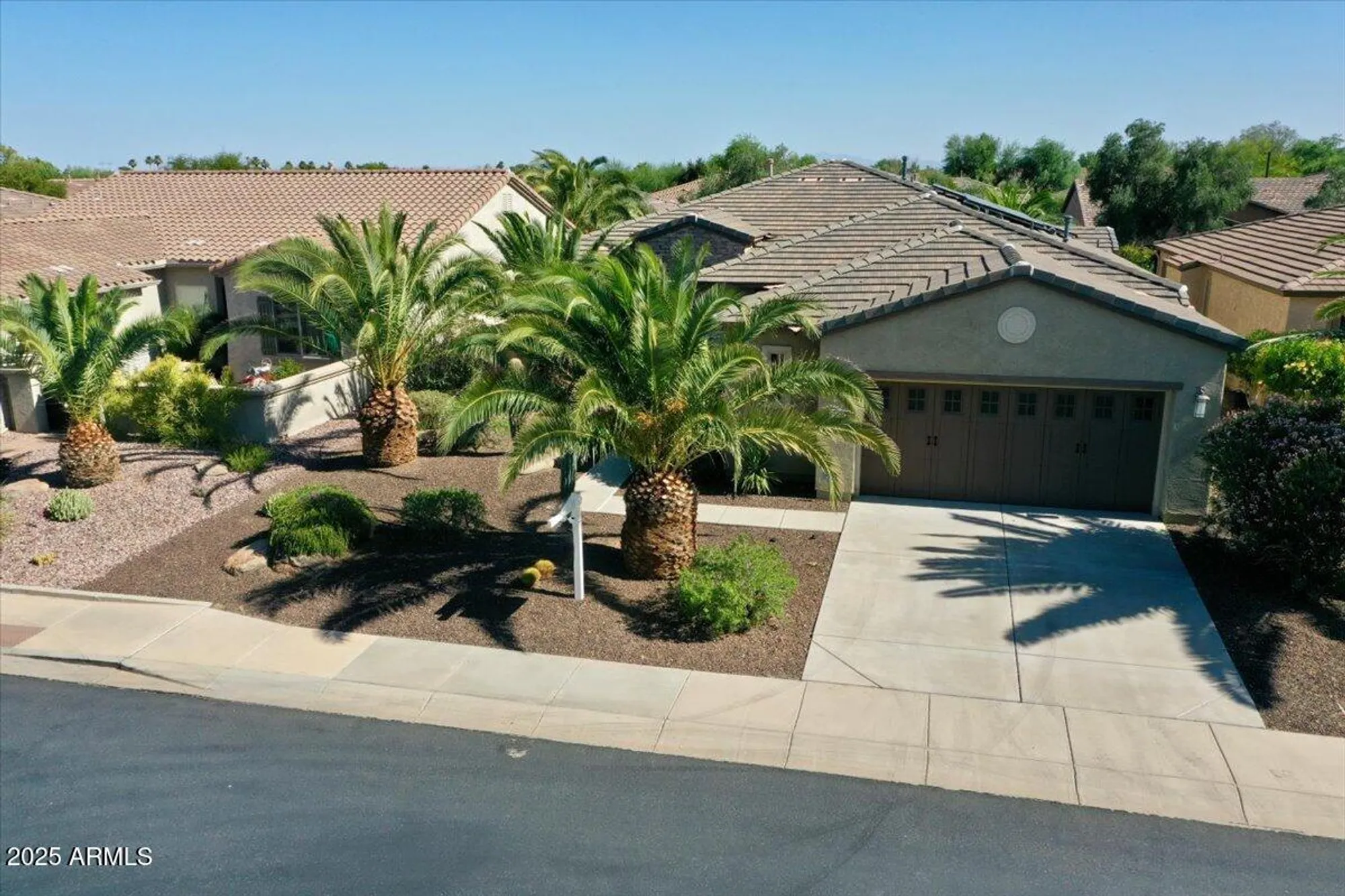 Property Slideshow image 47 of 77 | 13055 w eagle talon trl, Peoria, AZ, 85383