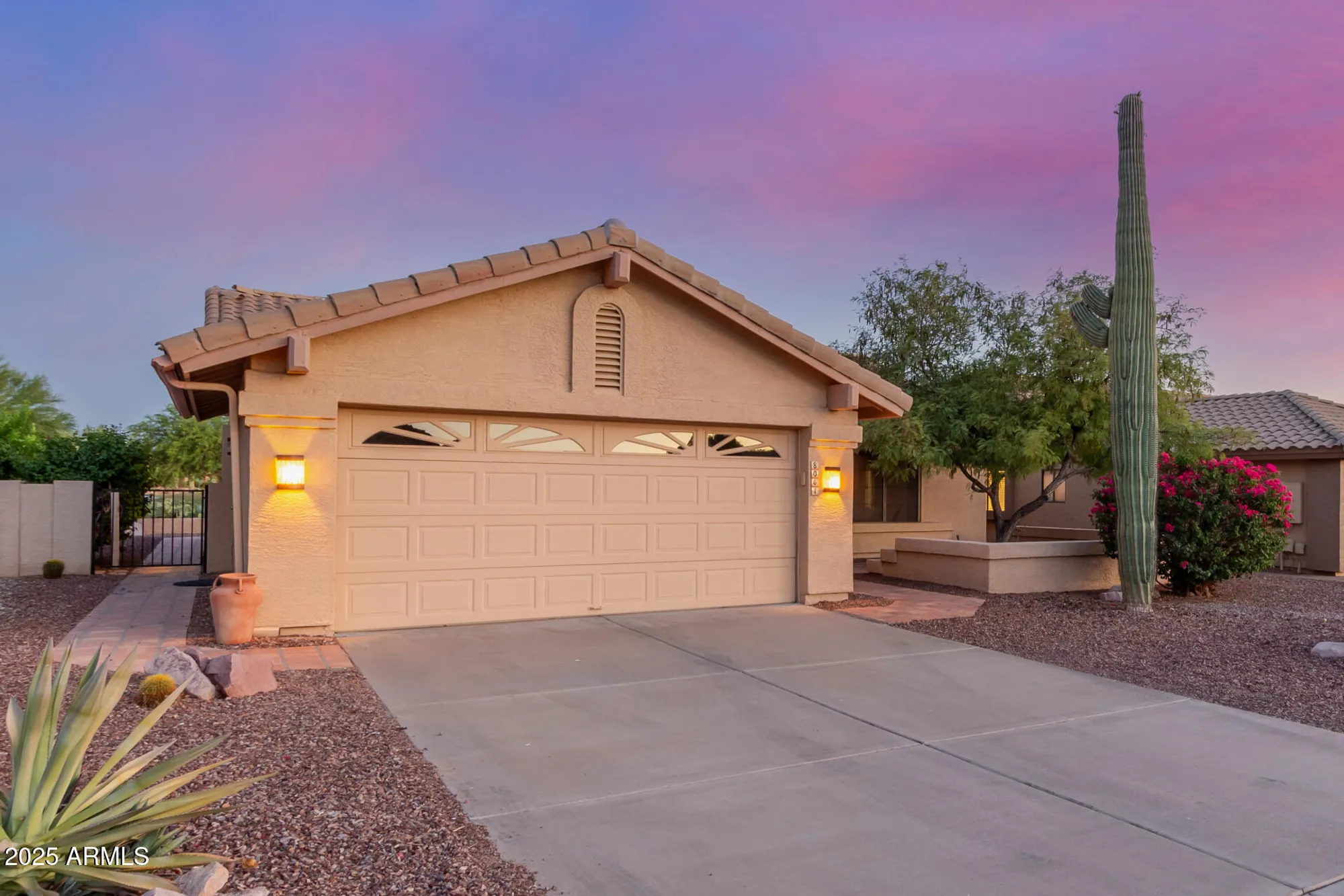 Property Slideshow image 9 of 48 | 8061 e lavender dr, Gold Canyon, AZ, 85118