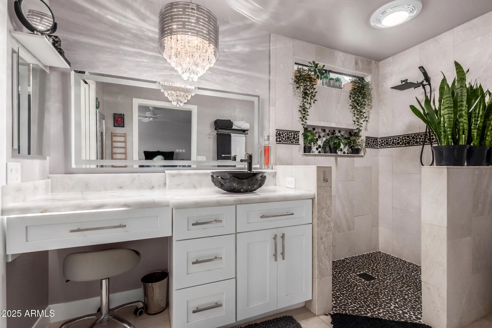 Property Slideshow image 6 of 48 | 8061 e lavender dr, Gold Canyon, AZ, 85118