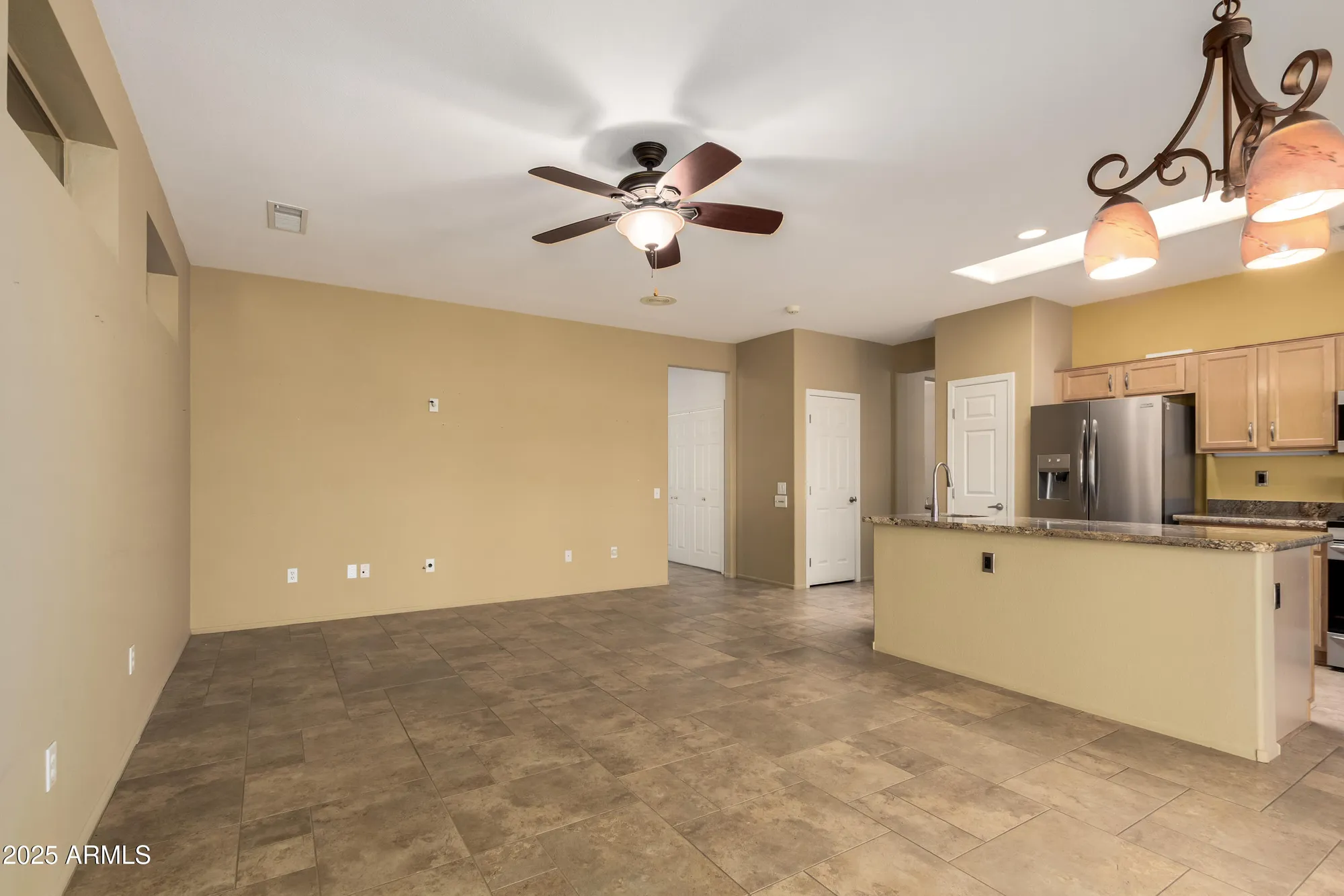 Property Slideshow image 9 of 28 | 15316 w black gold ln, Sun City West, AZ, 85375