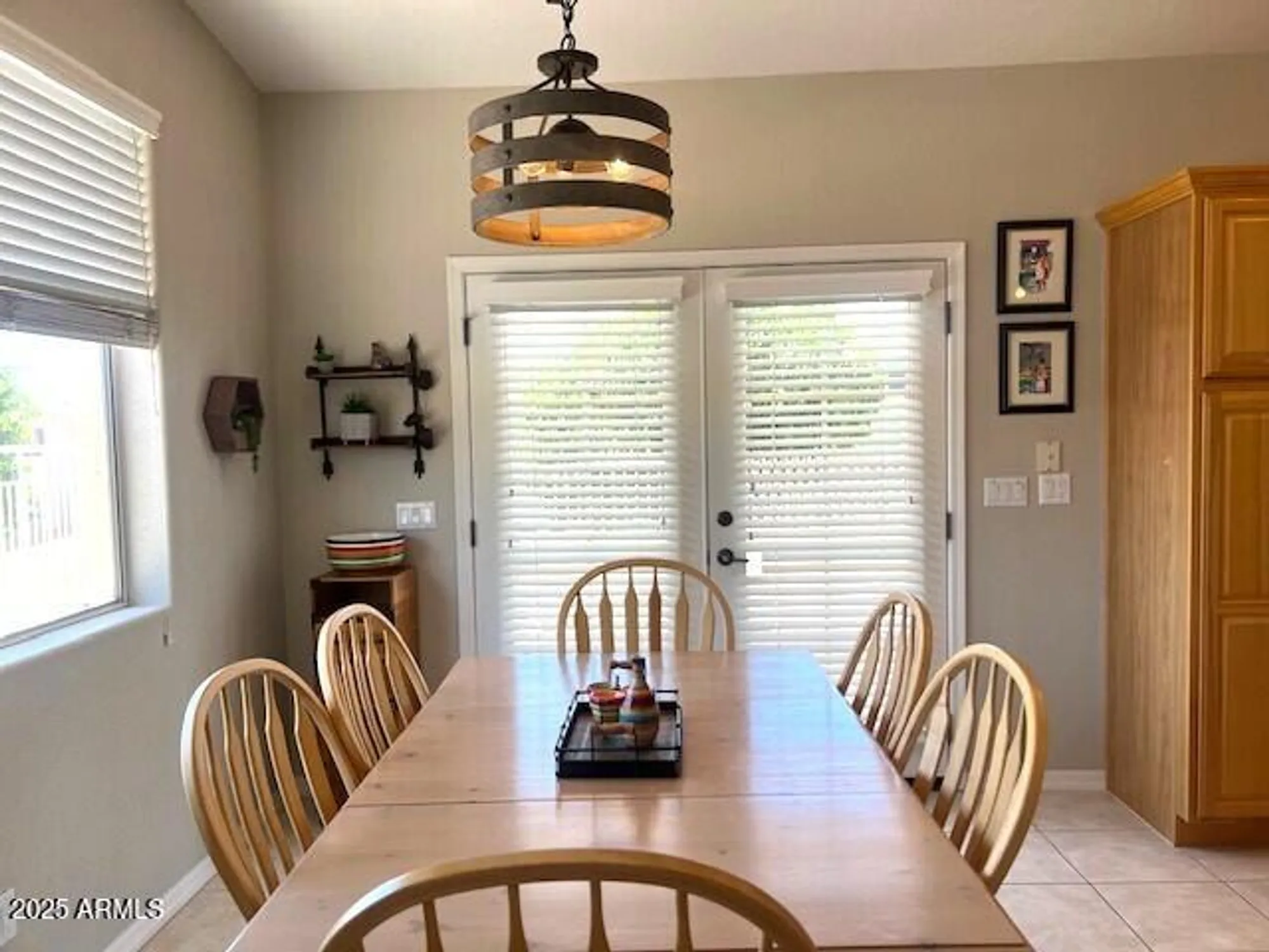 Property Slideshow image 17 of 53 | 2416 n snead dr, Mesa, AZ, 85215