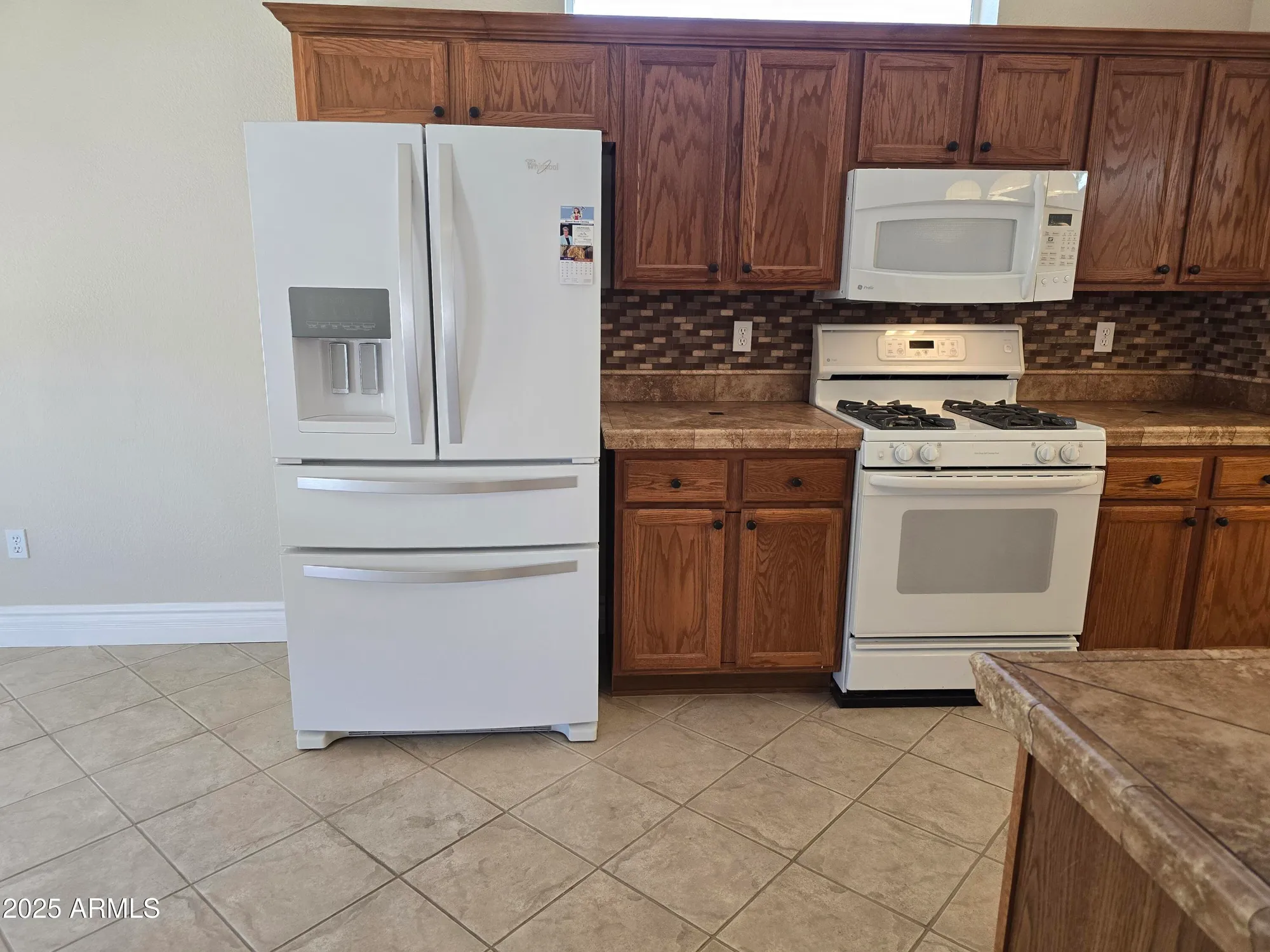 Property Slideshow image 11 of 48 | 19595 n sunburst way, Surprise, AZ, 85374