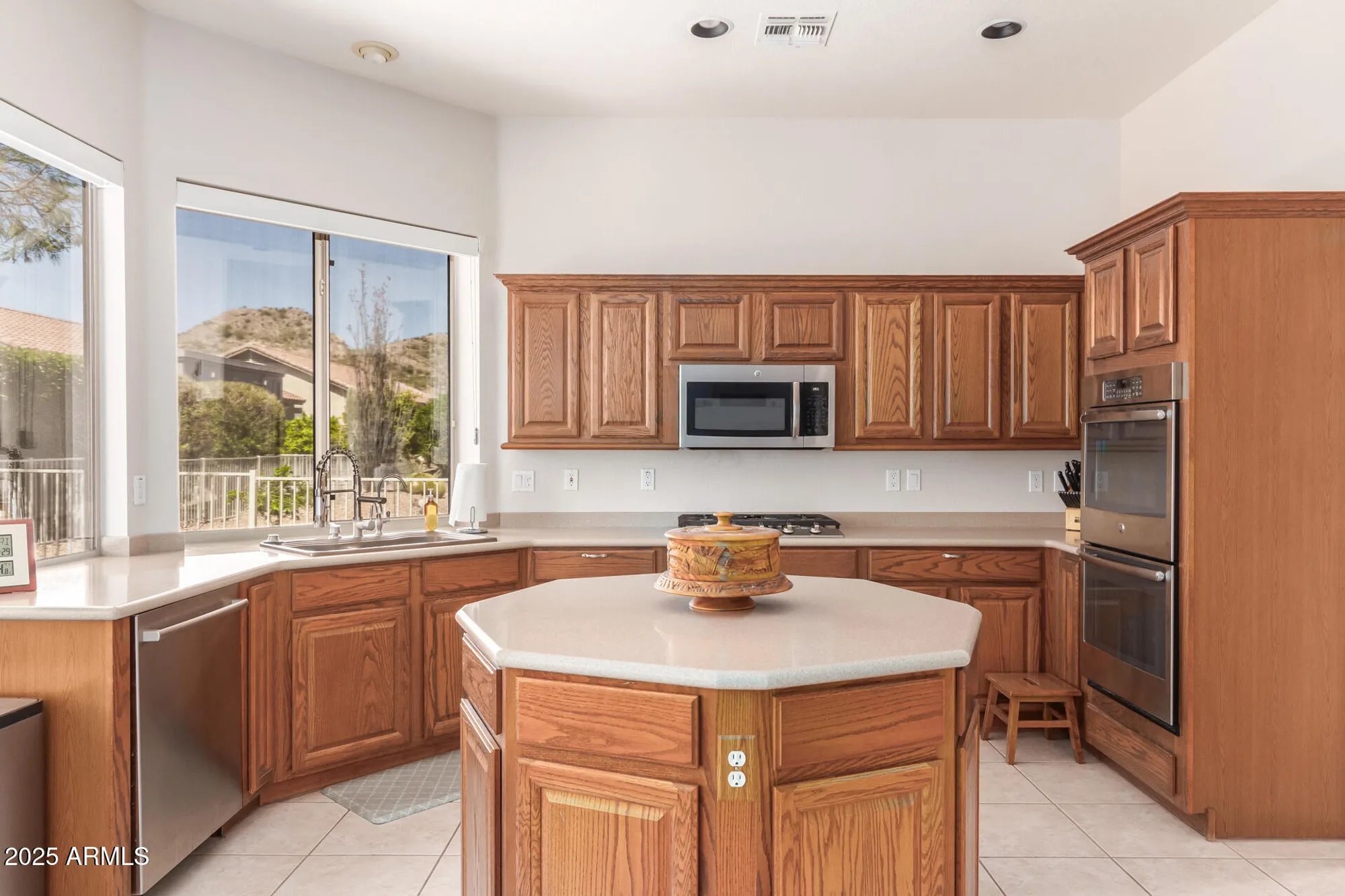 Property Slideshow image 12 of 33 | 5372 s cat claw dr, Gold Canyon, AZ, 85118