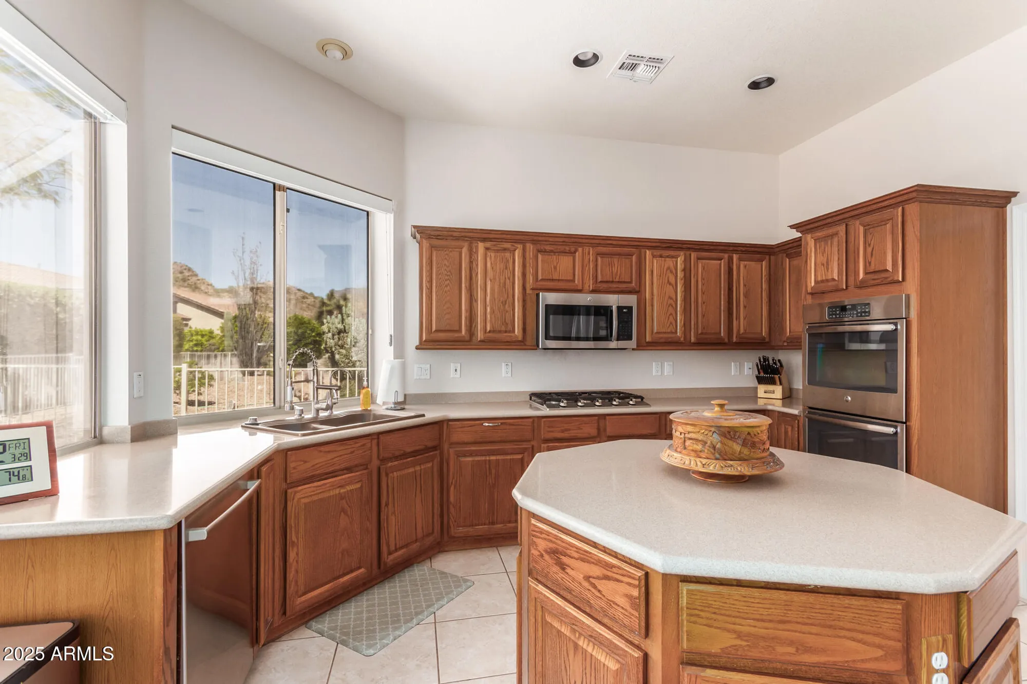 Property Slideshow image 13 of 33 | 5372 s cat claw dr, Gold Canyon, AZ, 85118