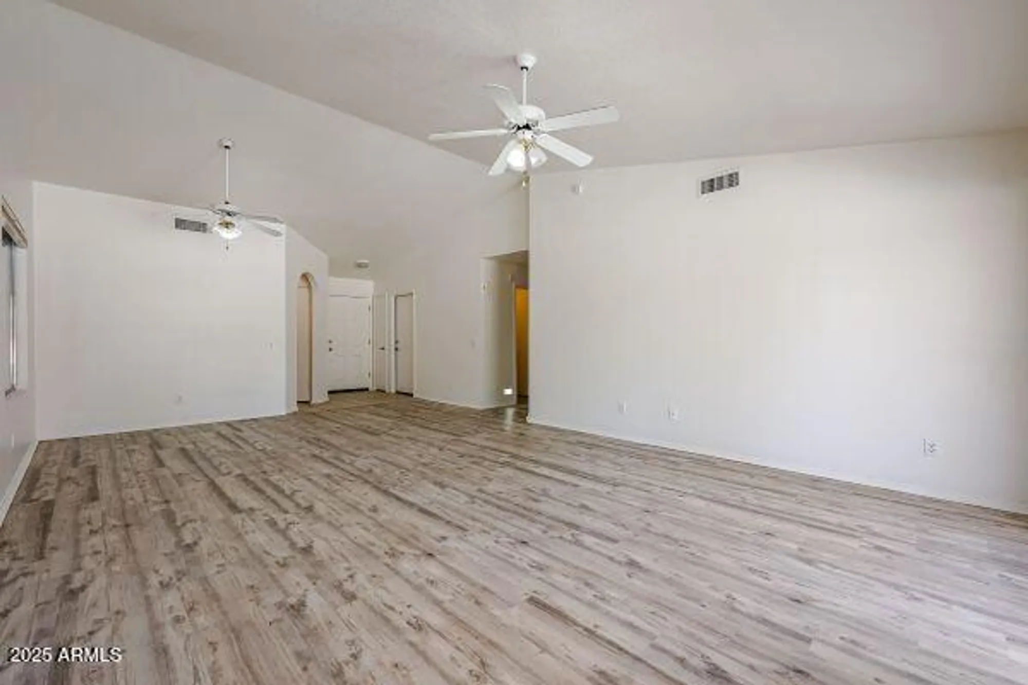 Property Slideshow image 6 of 33 | 10536 e coopers hawk dr, Sun Lakes, AZ, 85248