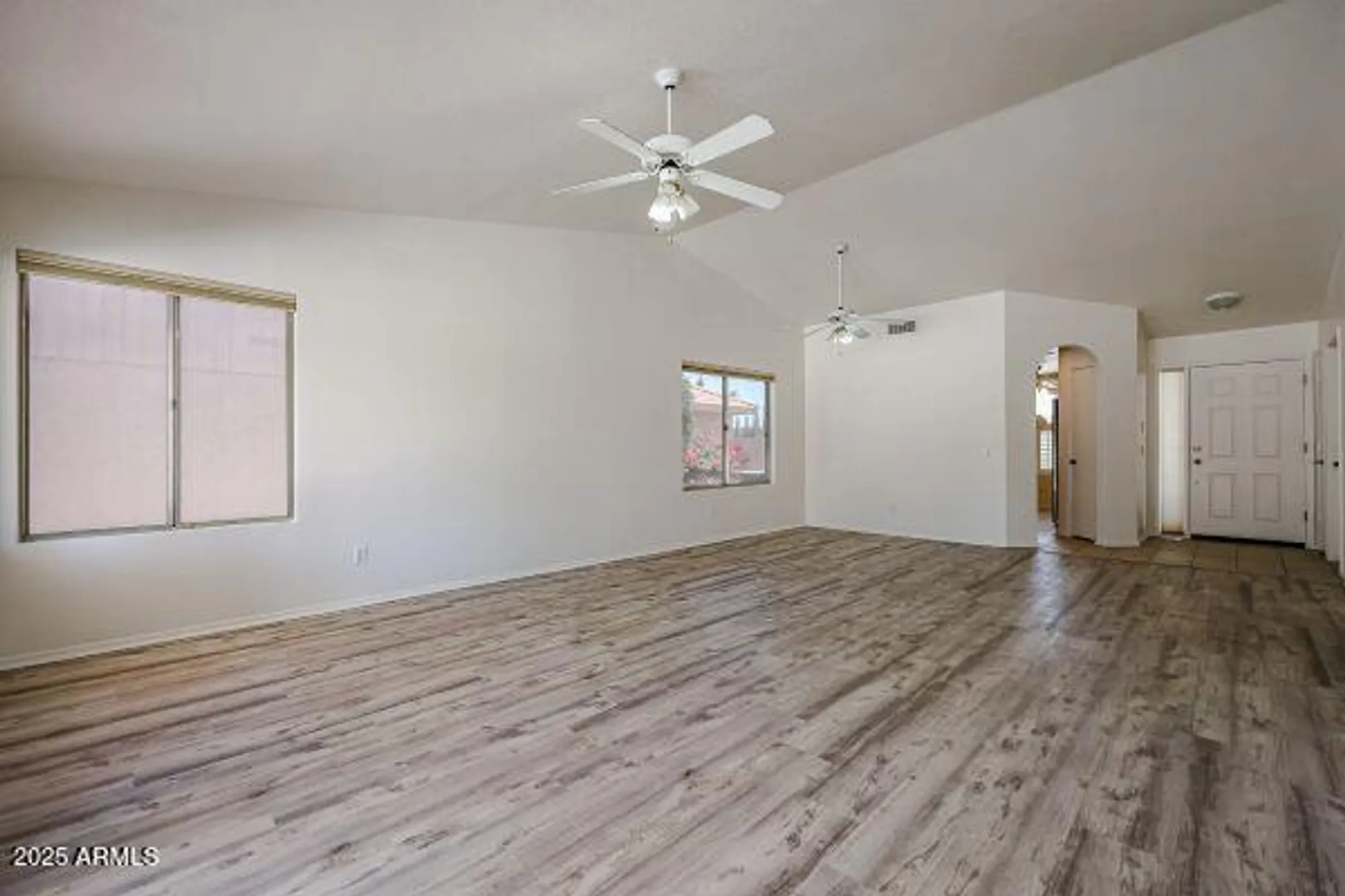 Property Slideshow image 7 of 33 | 10536 e coopers hawk dr, Sun Lakes, AZ, 85248