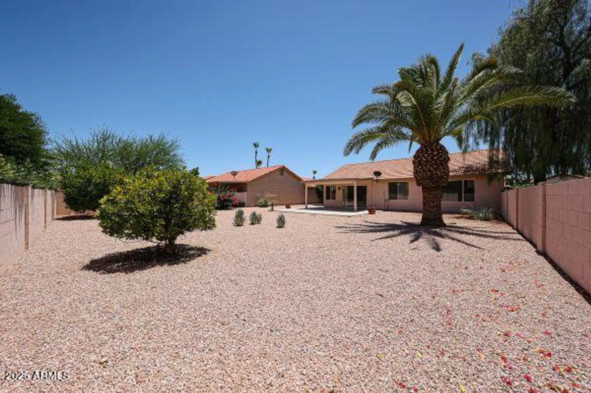 Property Slideshow image 27 of 33 | 10536 e coopers hawk dr, Sun Lakes, AZ, 85248