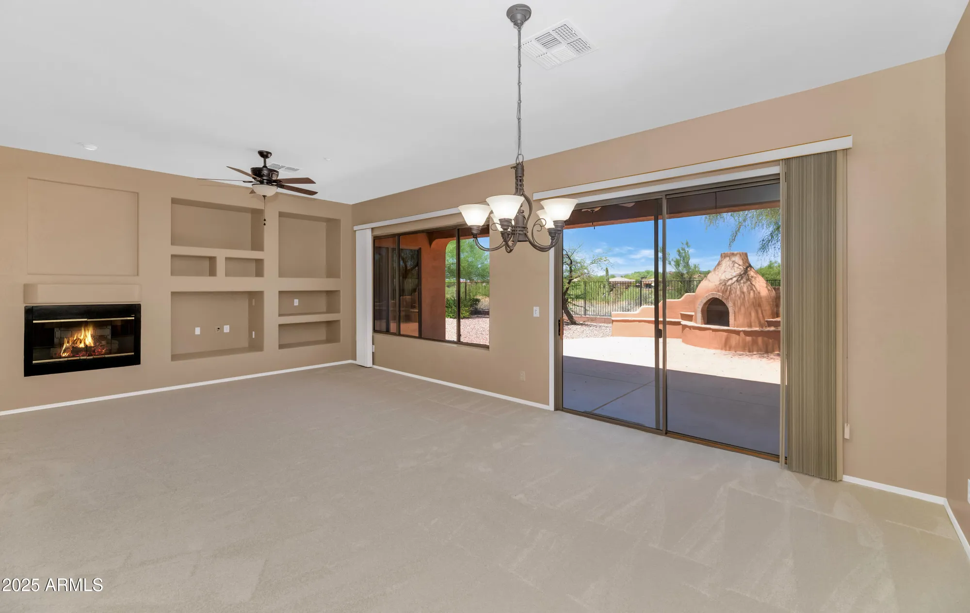 Property Slideshow image 10 of 27 | 42122 n anthem springs rd, Anthem, AZ, 85086