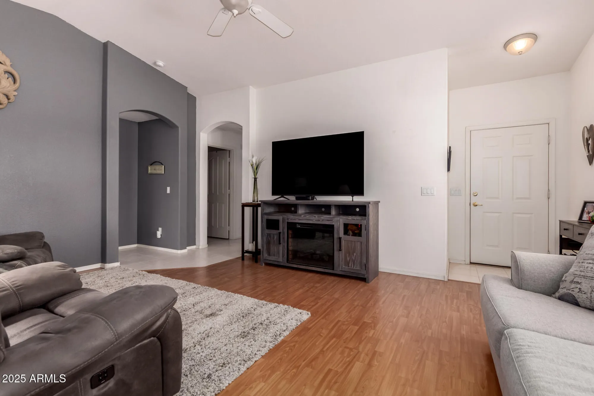 Property Slideshow image 22 of 48 | 1362 e cherry hills dr, Chandler, AZ, 85249