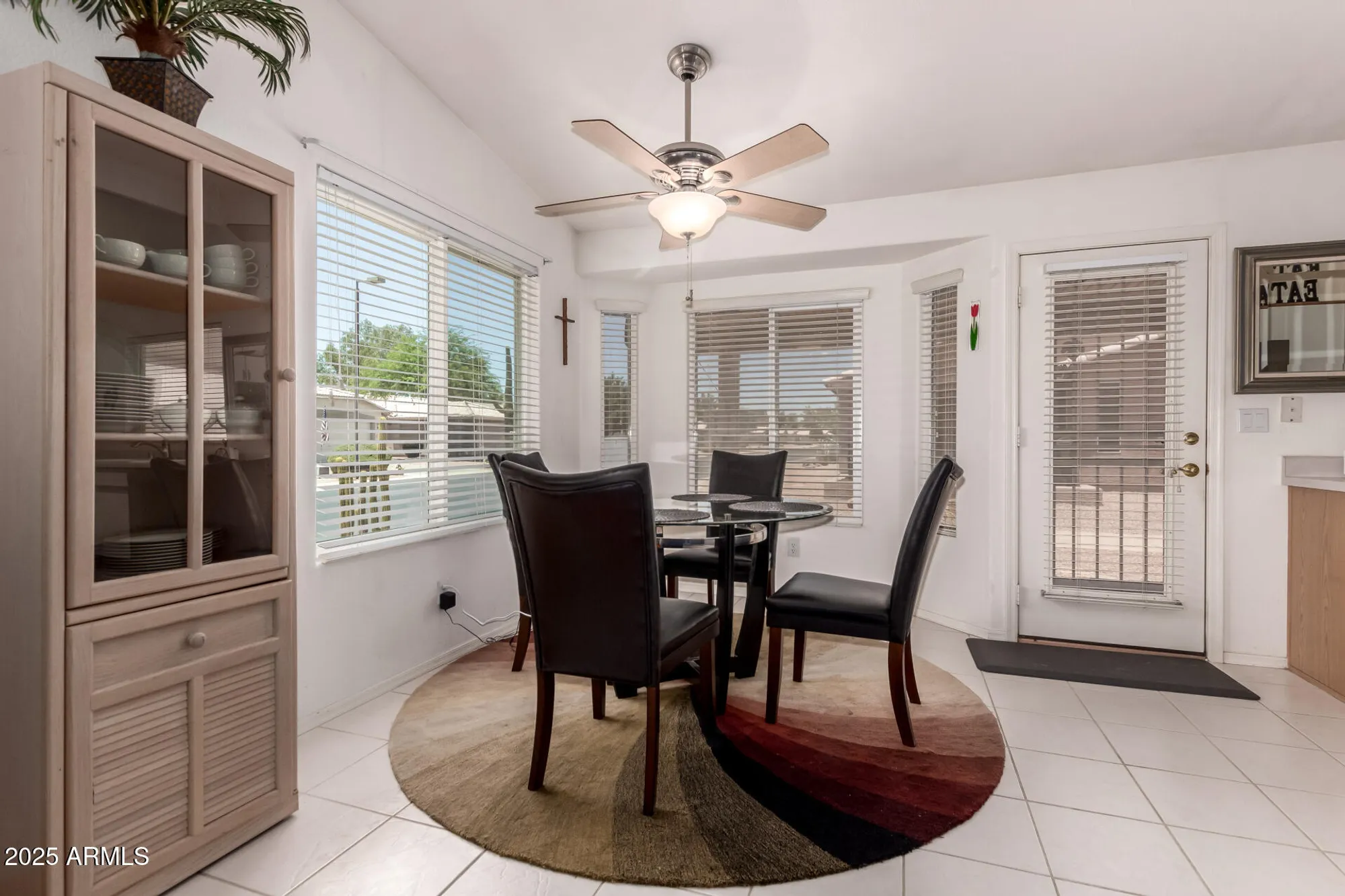 Property Slideshow image 7 of 48 | 1362 e cherry hills dr, Chandler, AZ, 85249