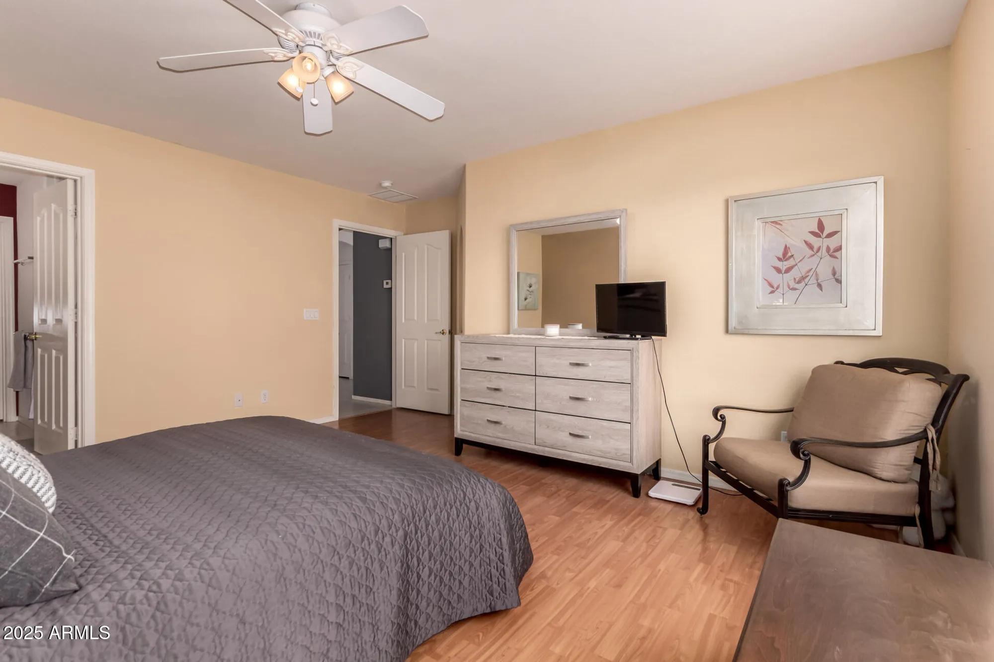 Property Slideshow image 10 of 48 | 1362 e cherry hills dr, Chandler, AZ, 85249