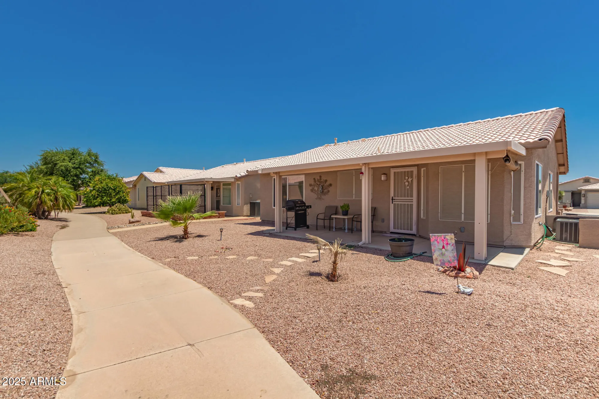 Property Slideshow image 3 of 48 | 1362 e cherry hills dr, Chandler, AZ, 85249