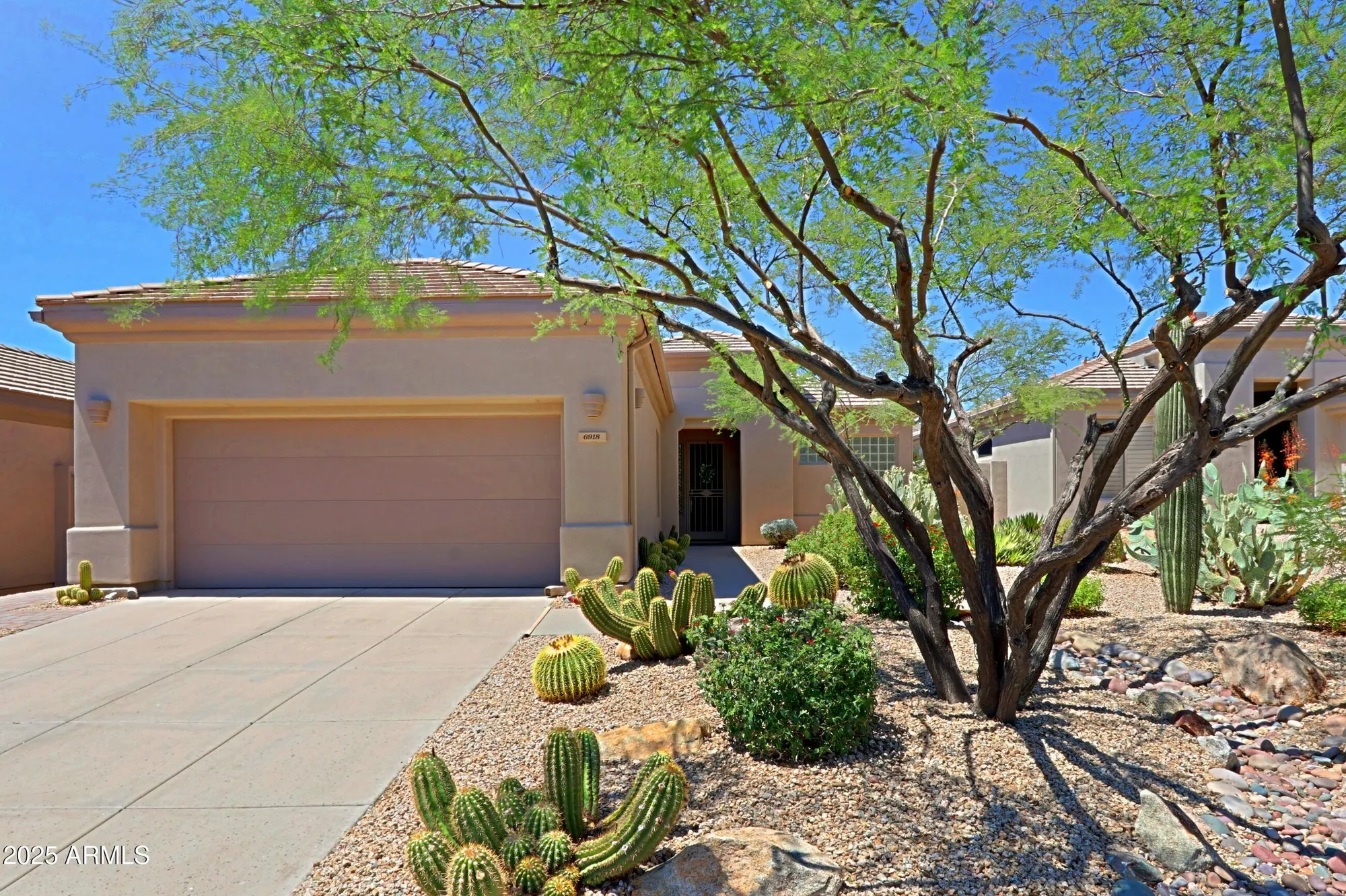 Property Slideshow image 3 of 68 | 6918 e nightingale star cir, Scottsdale, AZ, 85266