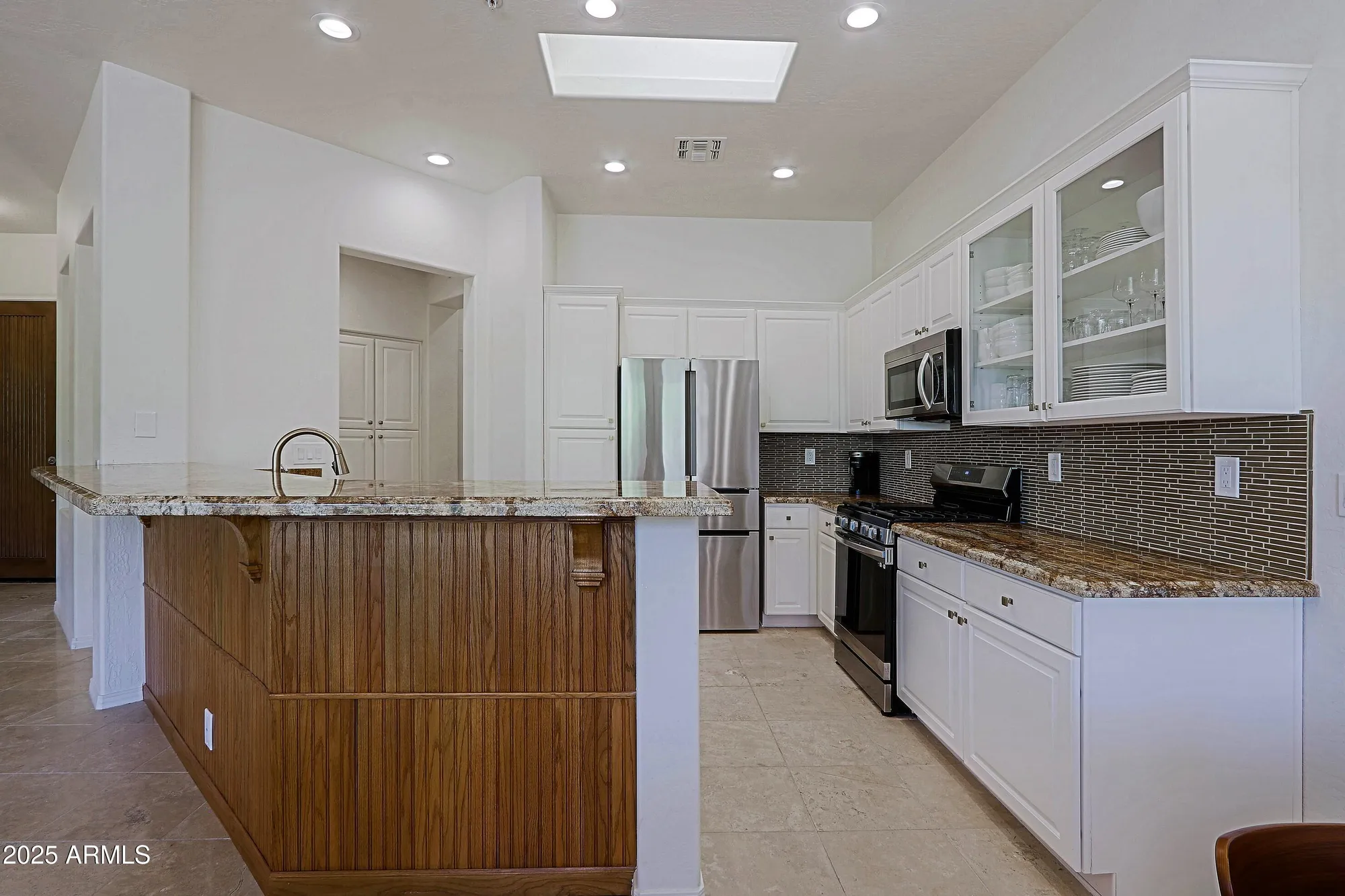 Property Slideshow image 16 of 68 | 6918 e nightingale star cir, Scottsdale, AZ, 85266