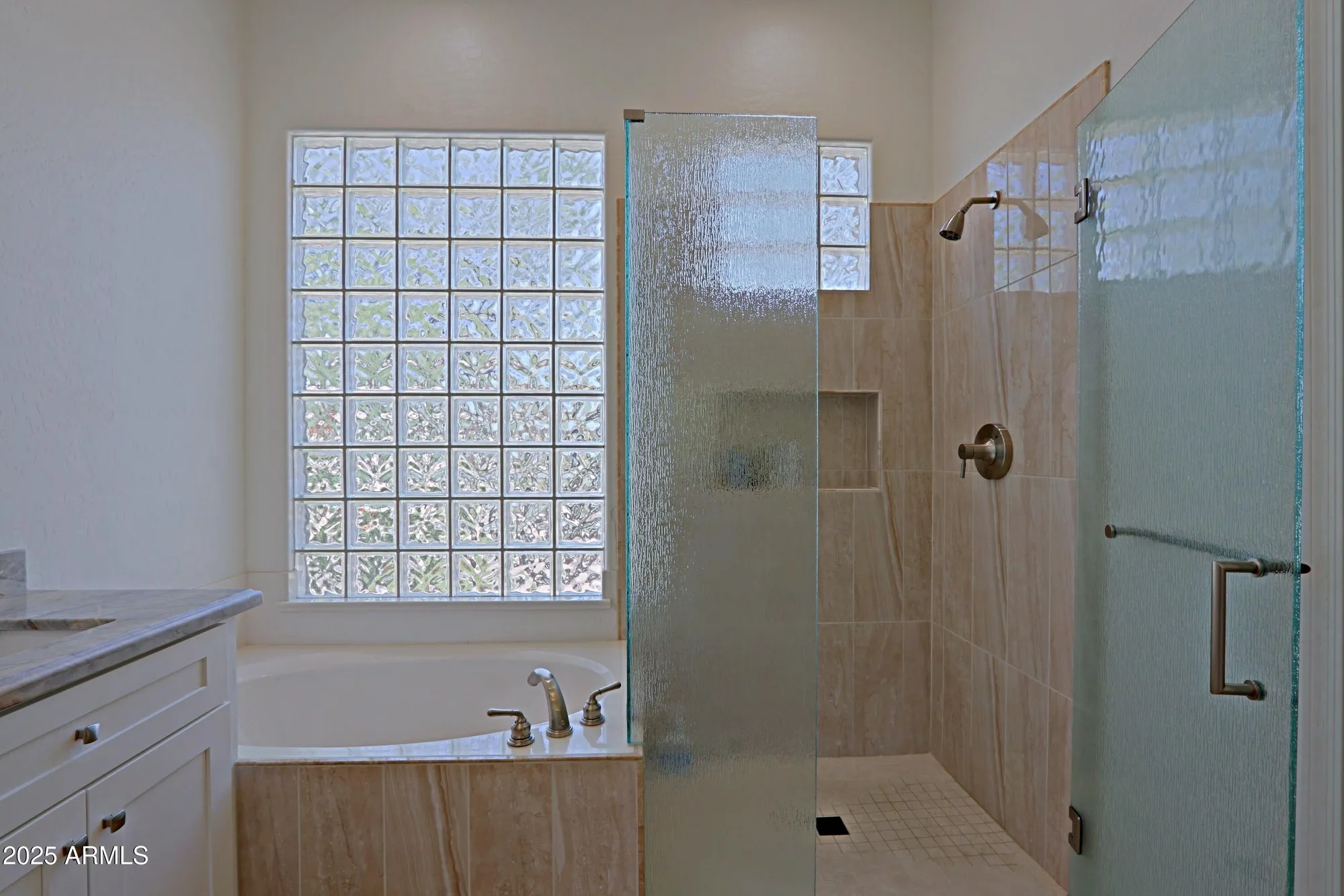 Property Slideshow image 33 of 68 | 6918 e nightingale star cir, Scottsdale, AZ, 85266