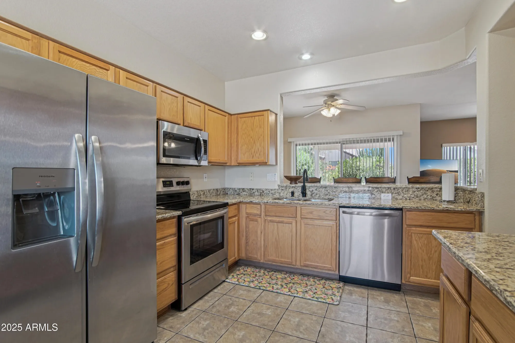 Property Slideshow image 11 of 30 | 20234 n mariposa way, Surprise, AZ, 85374