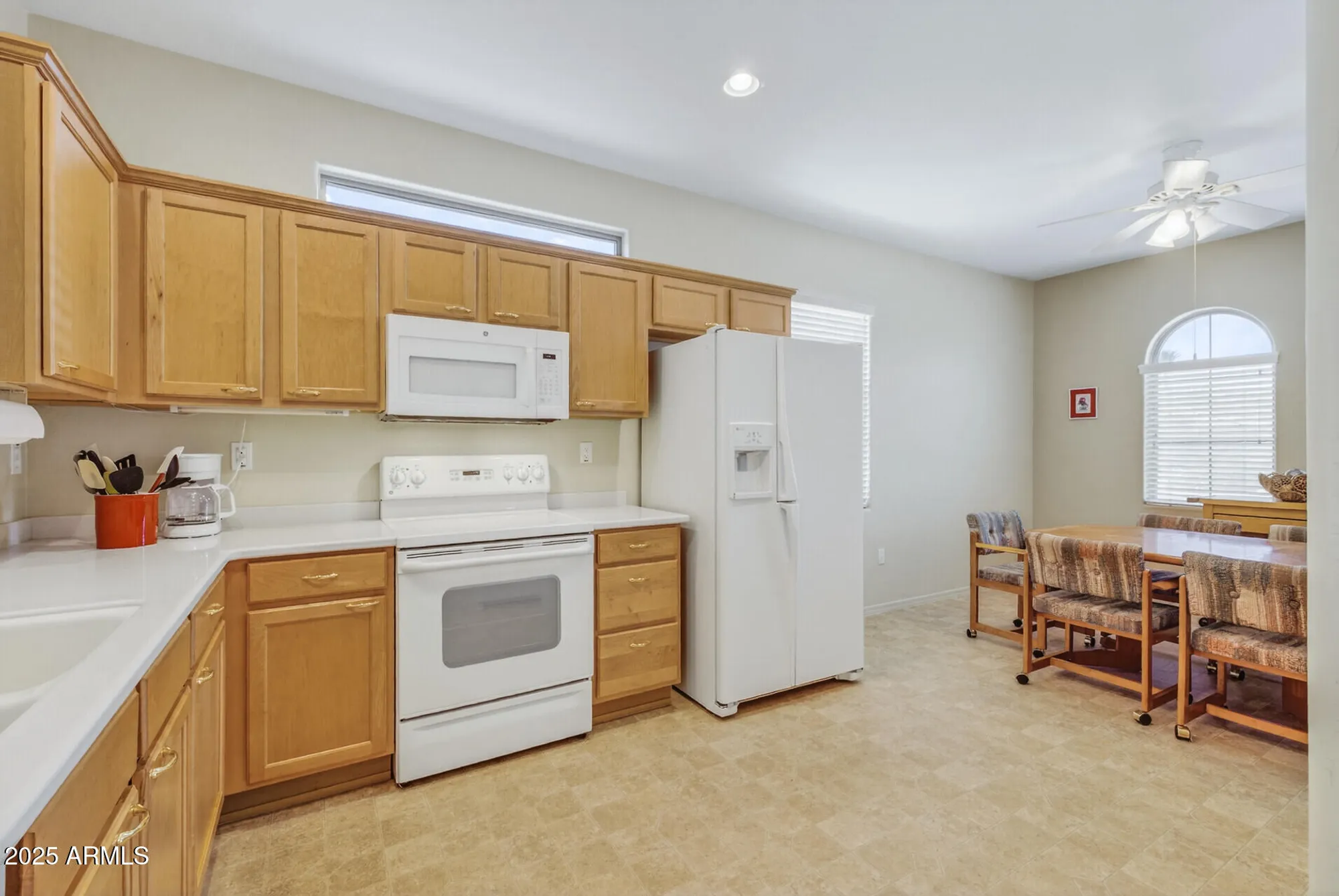 Property Slideshow image 19 of 50 | 16412 w peppertree ct, Surprise, AZ, 85387