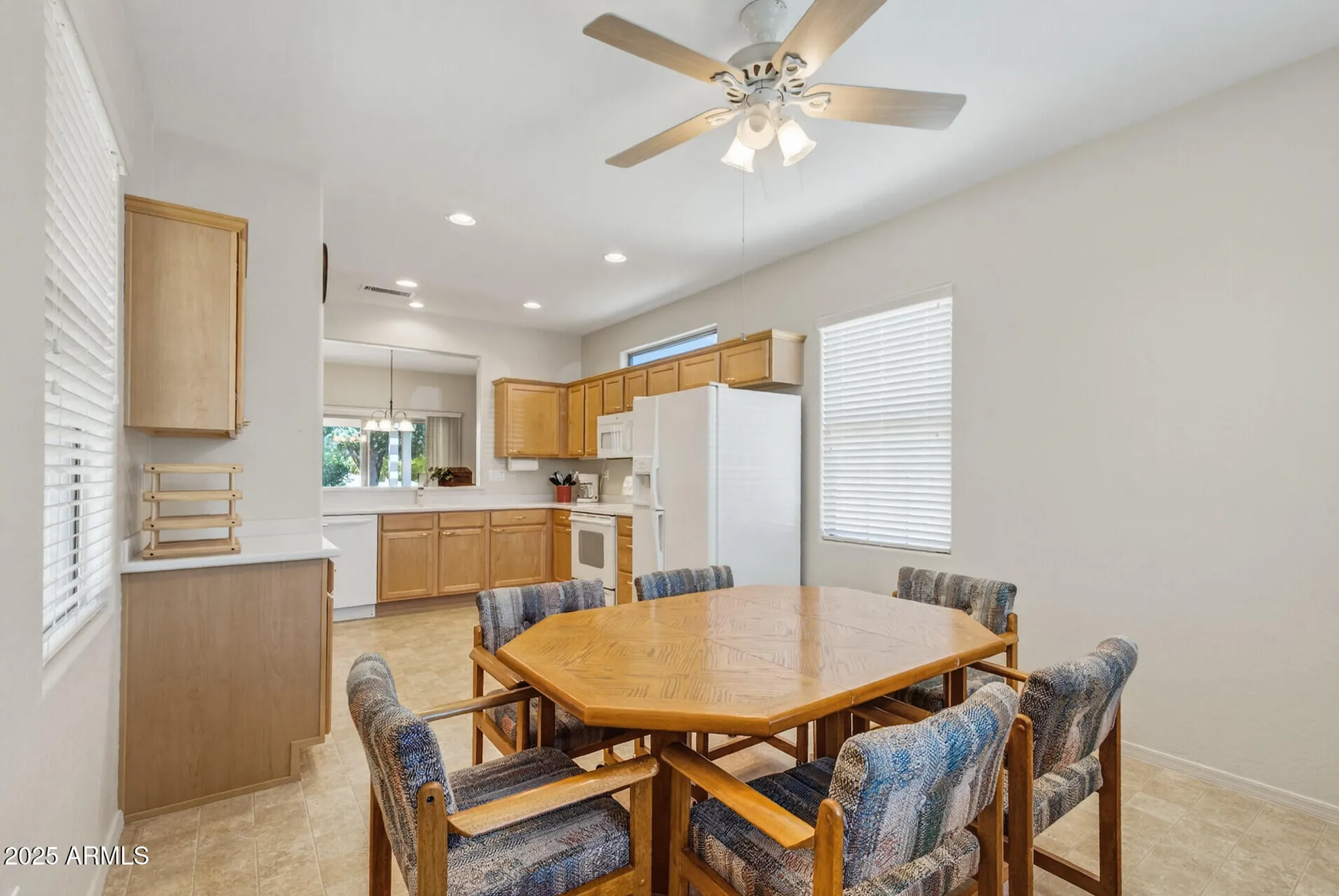 Property Slideshow image 26 of 50 | 16412 w peppertree ct, Surprise, AZ, 85387