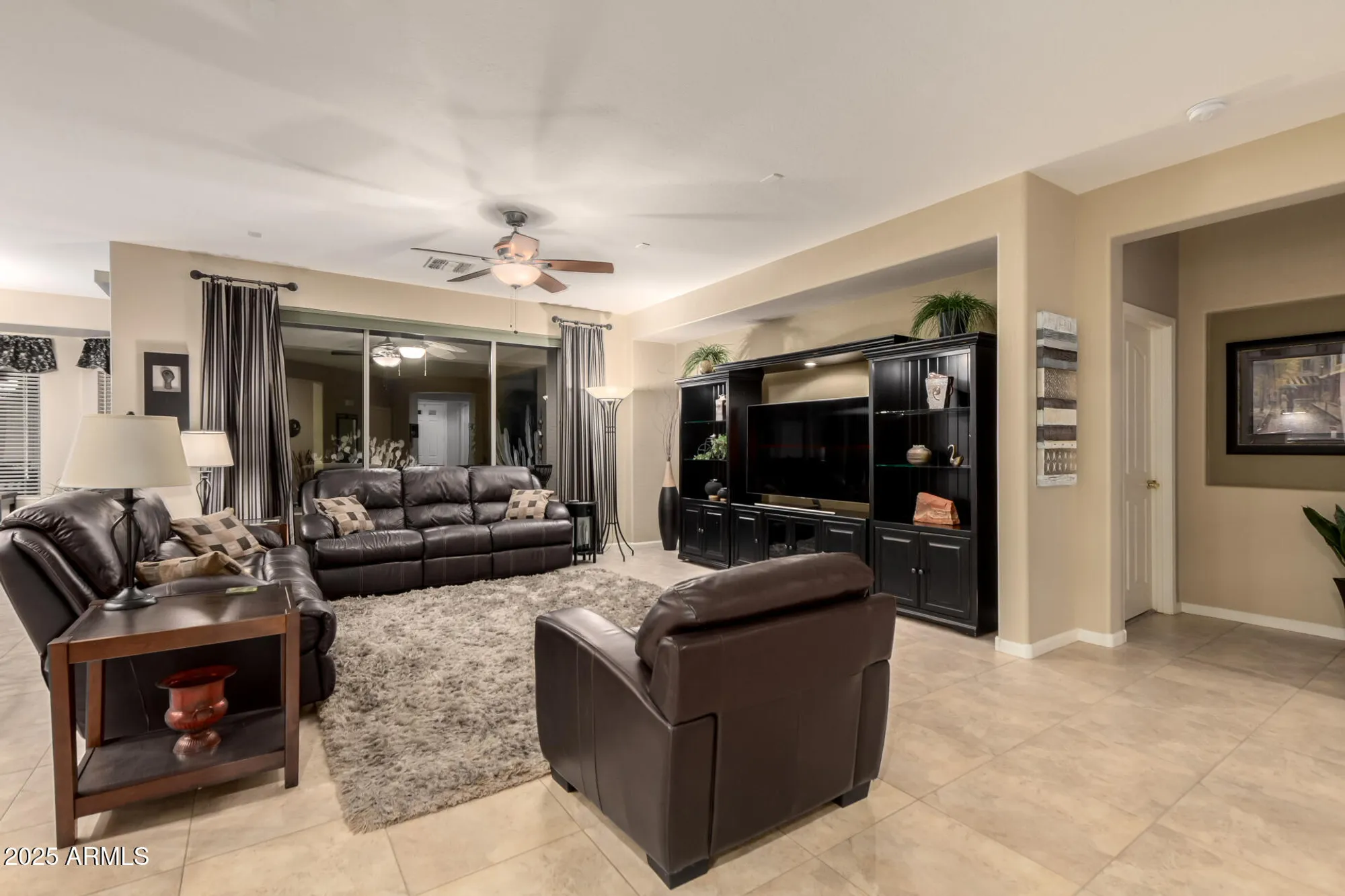 Property Slideshow image 8 of 48 | 5338 w buckskin dr, Eloy, AZ, 85131