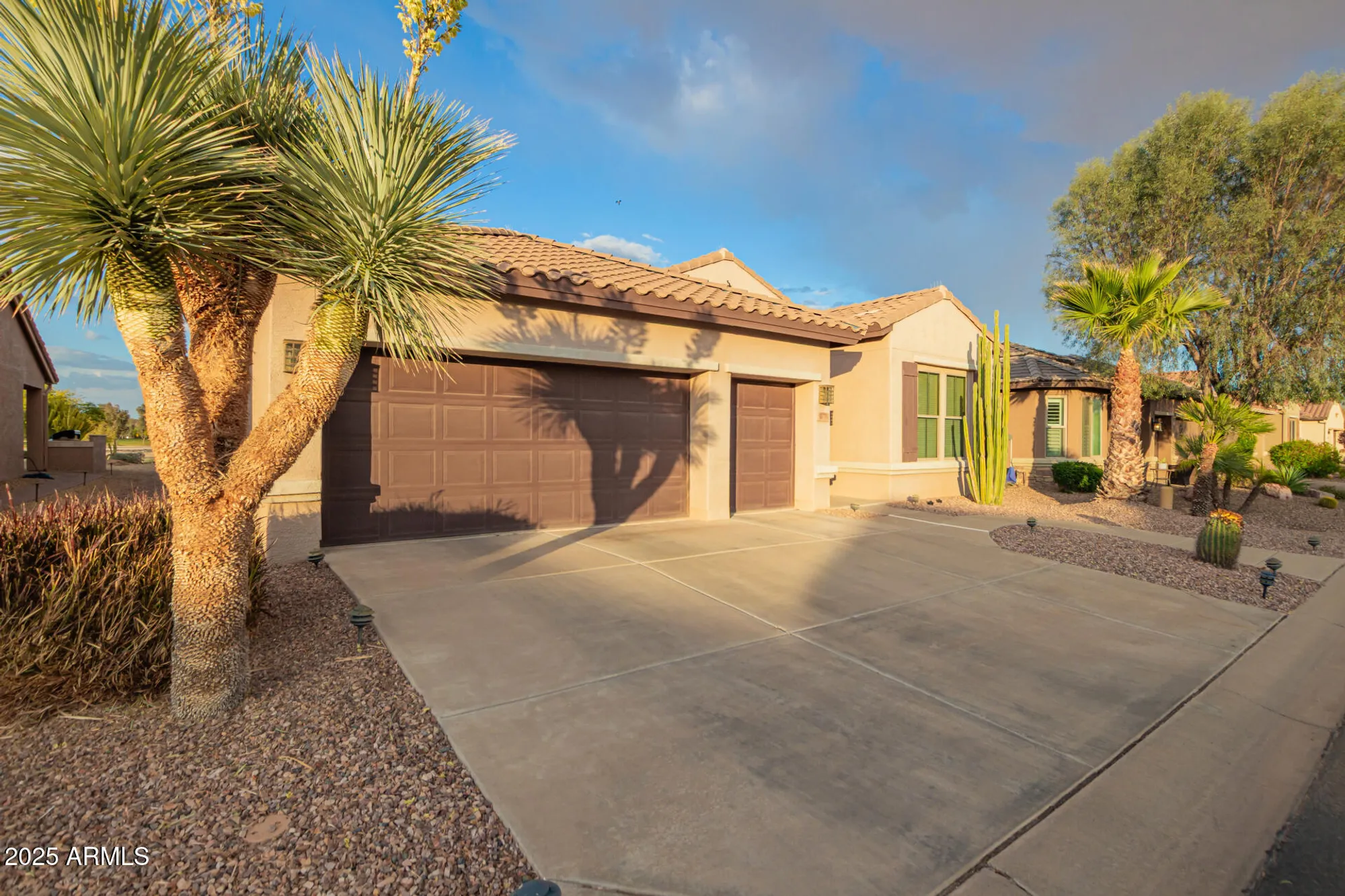 Property Slideshow image 4 of 48 | 5338 w buckskin dr, Eloy, AZ, 85131