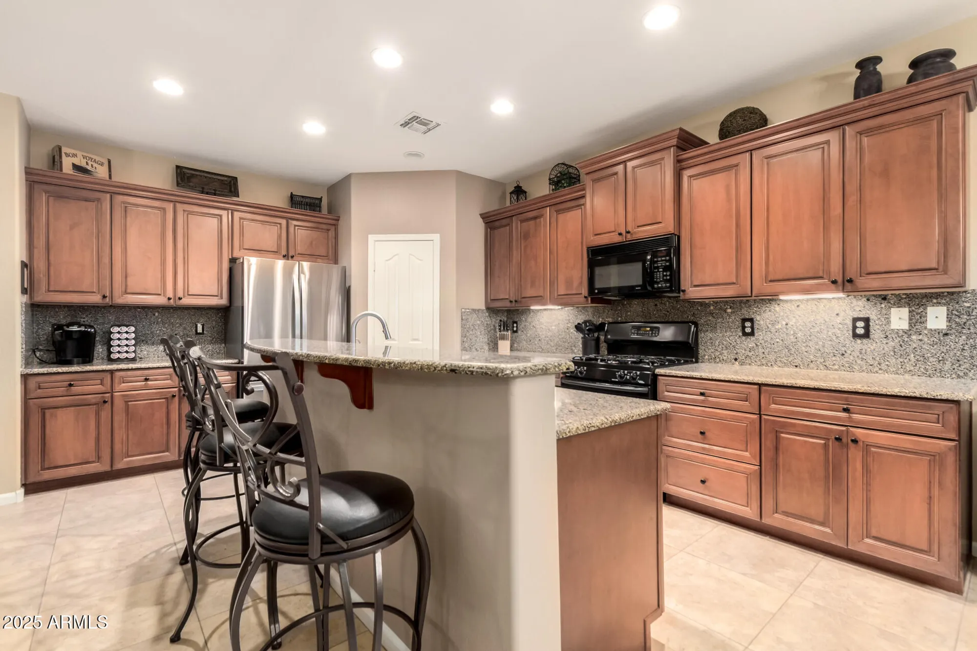 Property Slideshow image 12 of 48 | 5338 w buckskin dr, Eloy, AZ, 85131