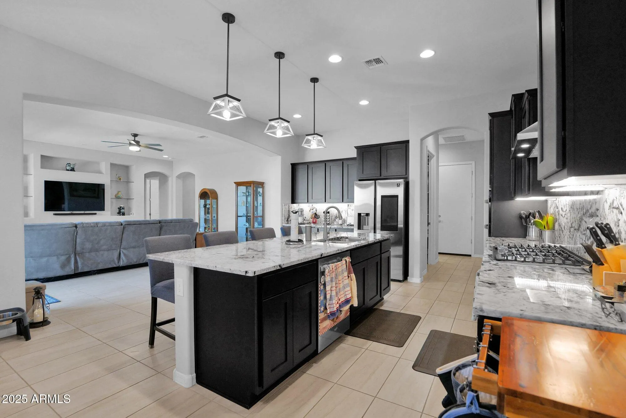 Property Slideshow image 9 of 43 | 27667 w mohawk ln, Buckeye, AZ, 85396