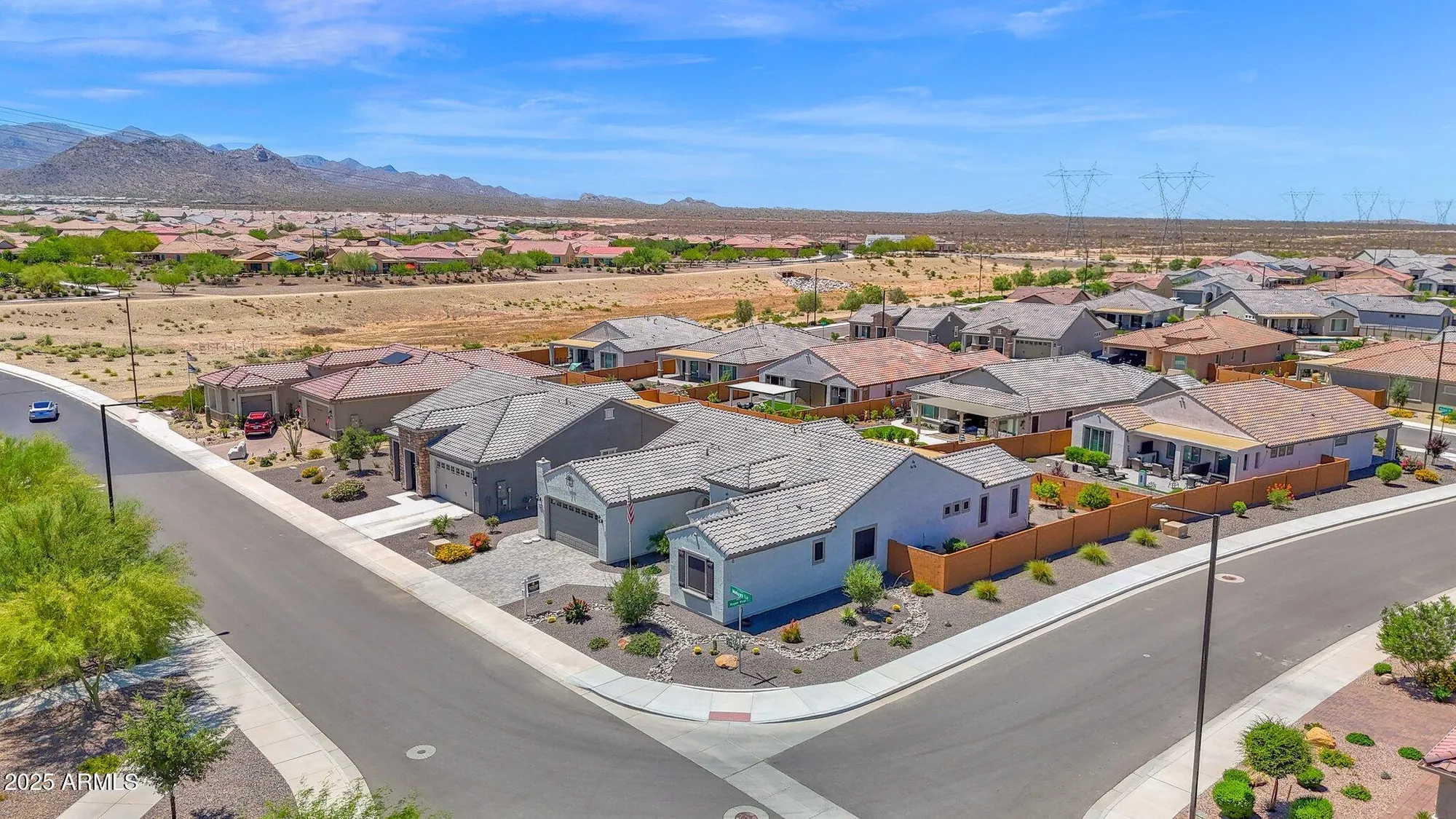 Property Slideshow image 31 of 43 | 27667 w mohawk ln, Buckeye, AZ, 85396